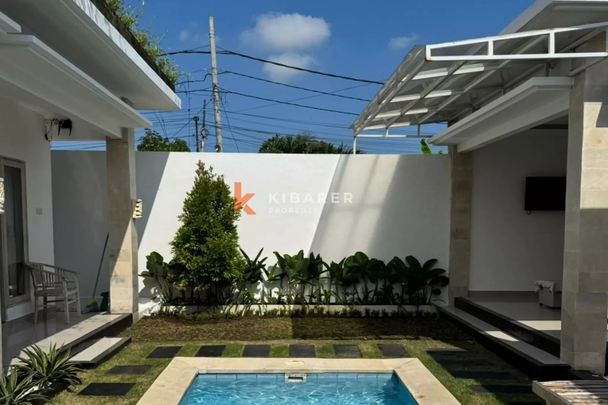 Compact Two-Bedrooms Enclosed Living in Berawa Area