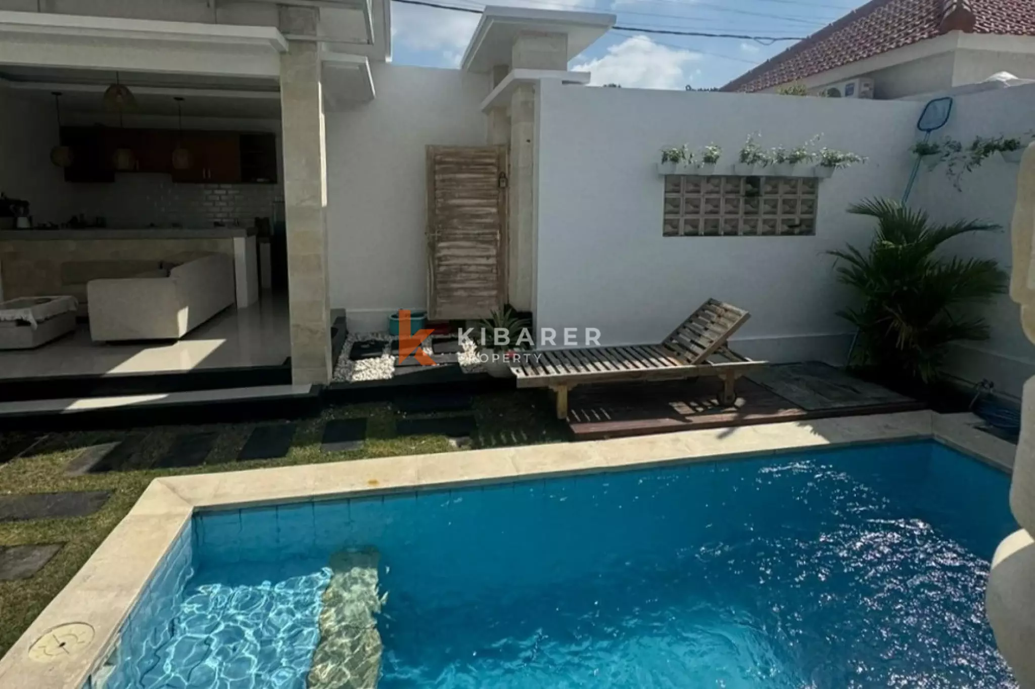 Compact Two-Bedrooms Enclosed Living in Berawa Area