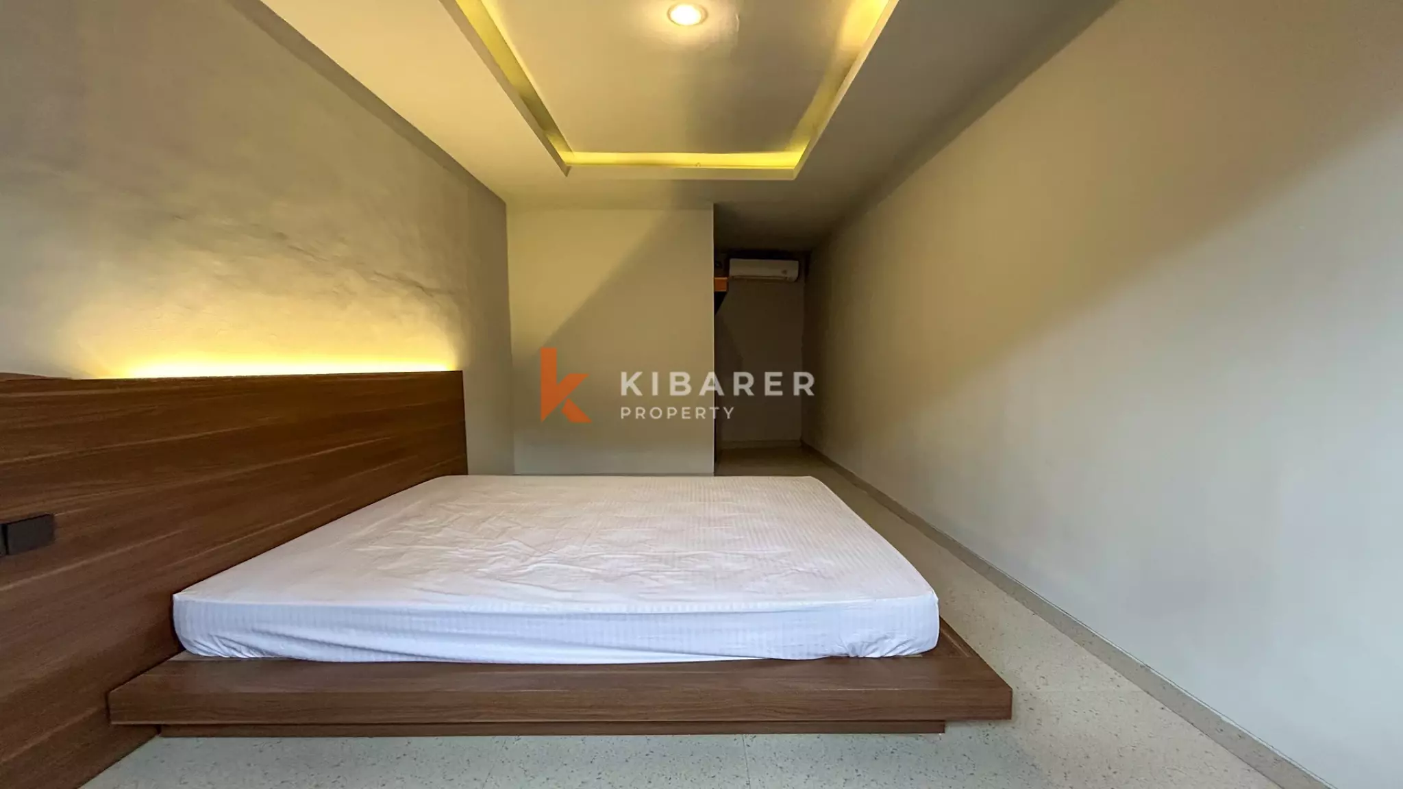 Tranquil Modern Three-Bedroom Villa with Enclosed Living in Tumbak Bayuh