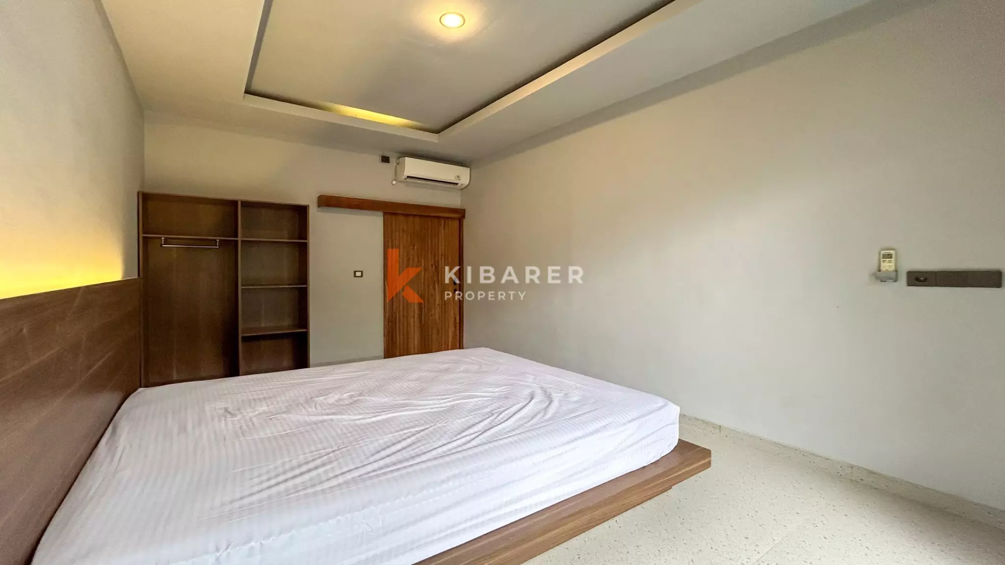 Tranquil Modern Three-Bedroom Villa with Enclosed Living in Tumbak Bayuh