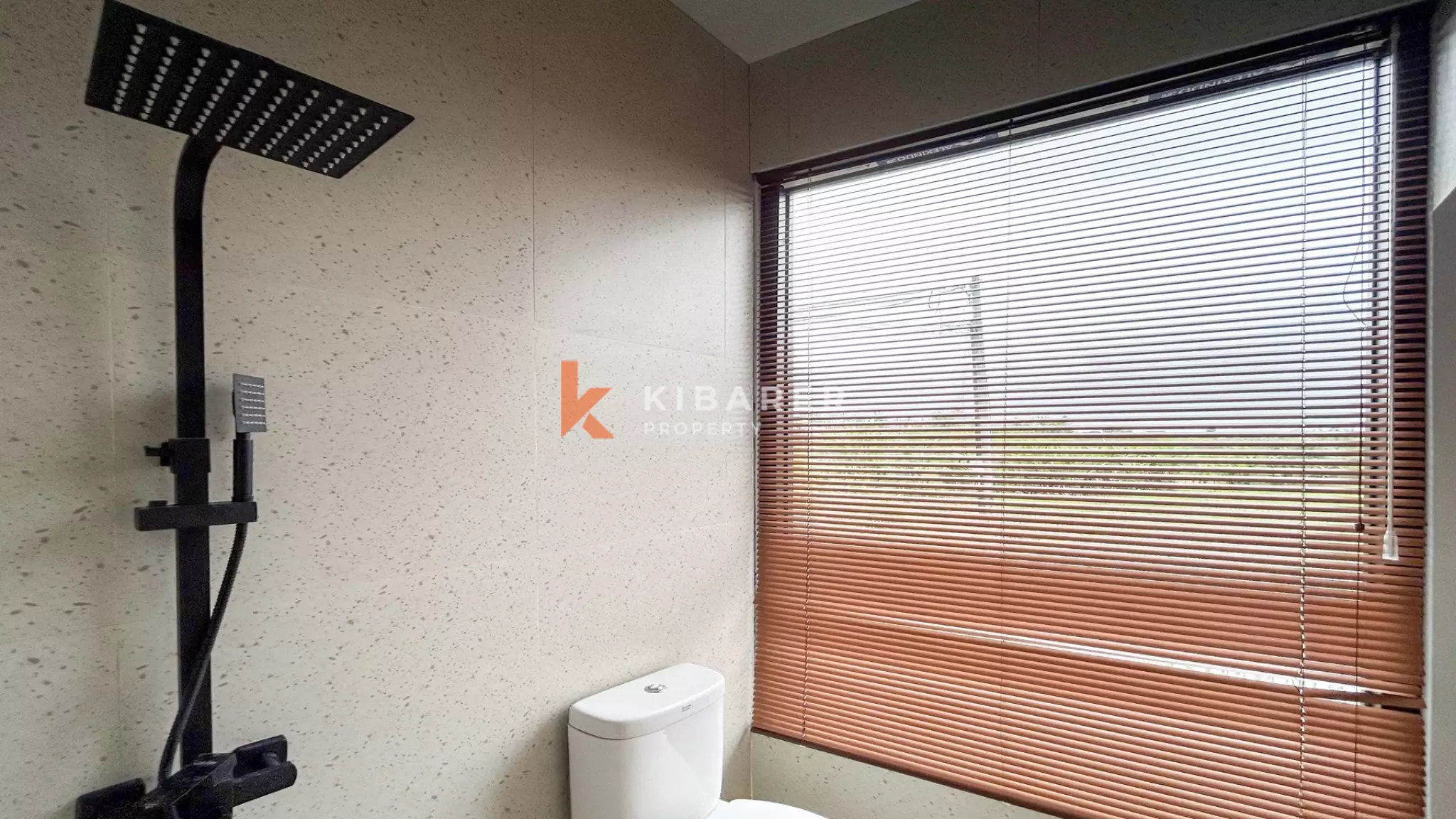 Tranquil Modern Three-Bedroom Villa with Enclosed Living in Tumbak Bayuh