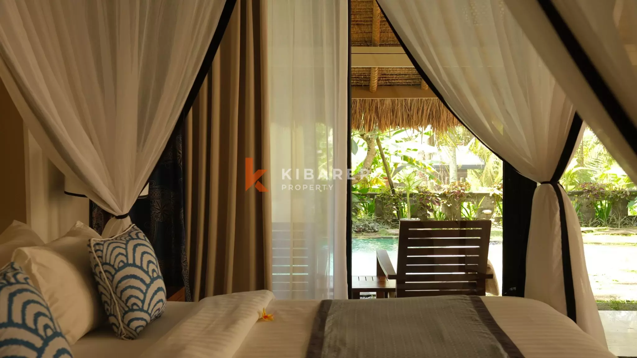 Tropical Haven: Private One-Bedroom Pool Villa in Ubud