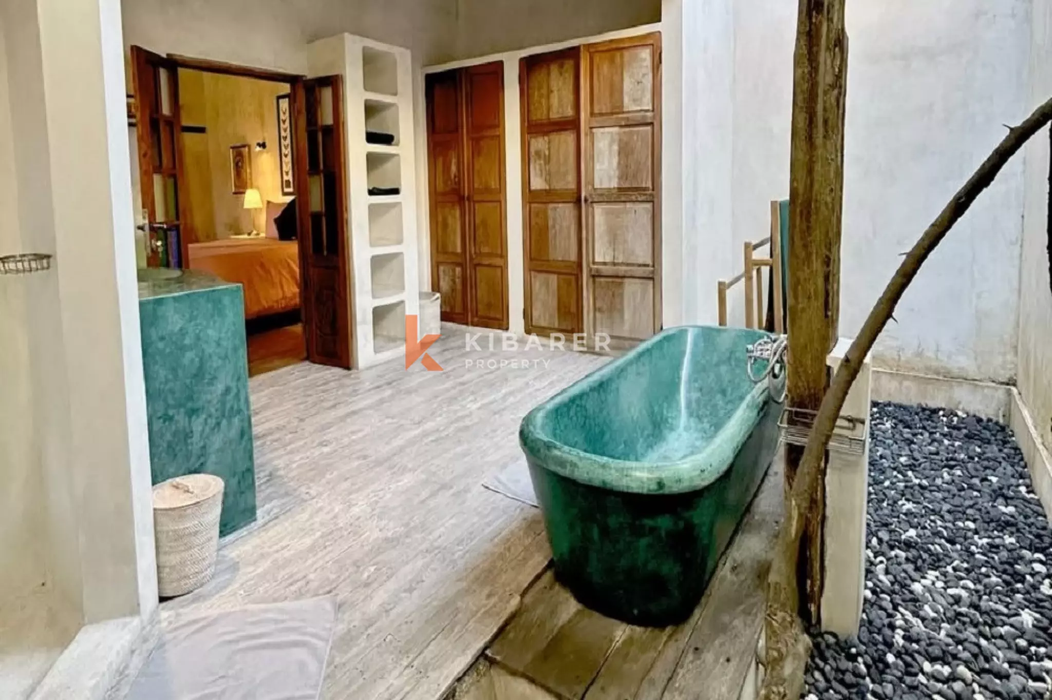 Serene Five-Bedrooms Garden Villa in Prime Seminyak-Kerobokan