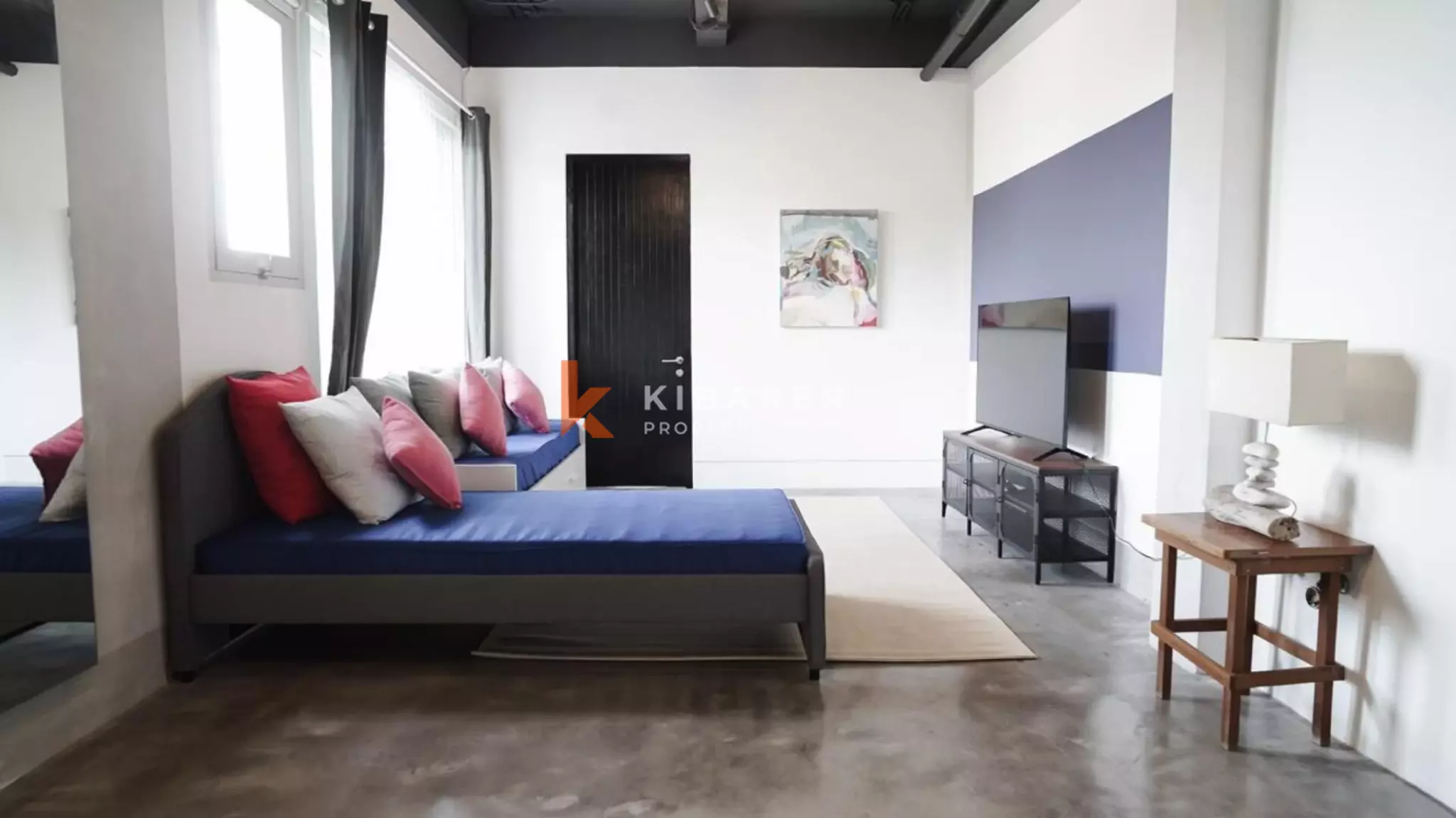 Villa Tiga Kamar Tidur dengan Desain Artistik dan Tata Ruang Terbuka di Canggu