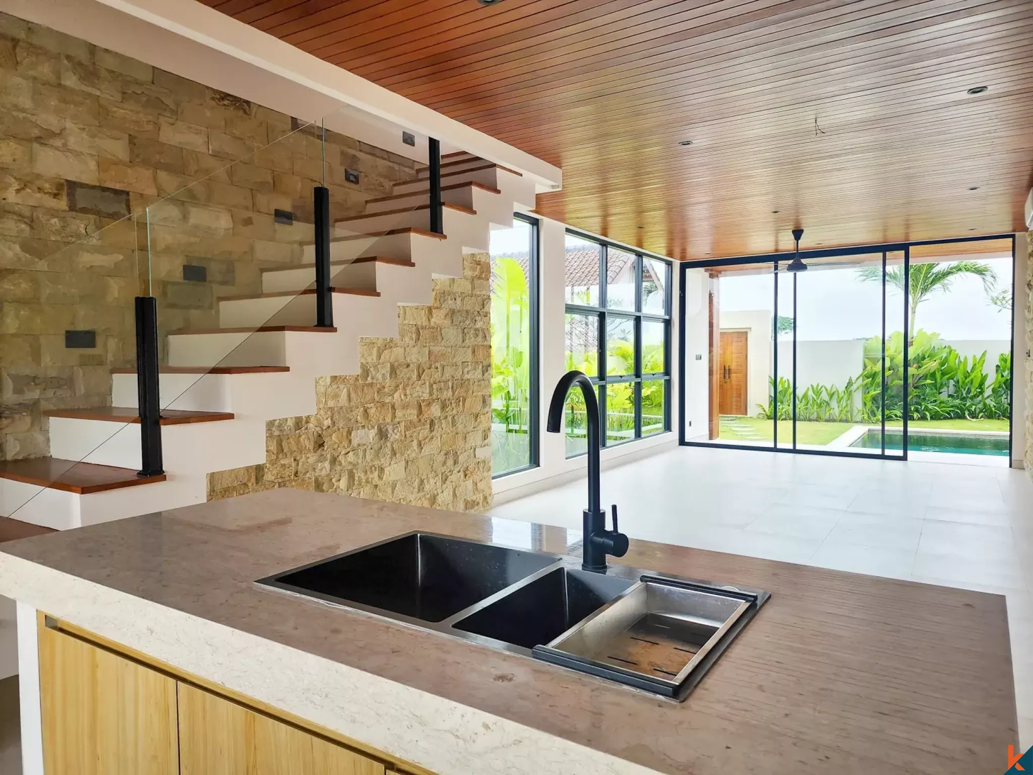 Vila Sewa Modern Tiga Kamar Tidur yang Akan Datang di Cemagi