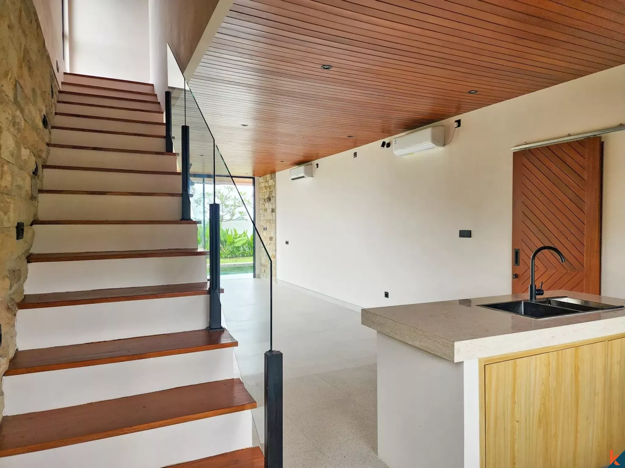 Vila Sewa Modern Tiga Kamar Tidur yang Akan Datang di Cemagi