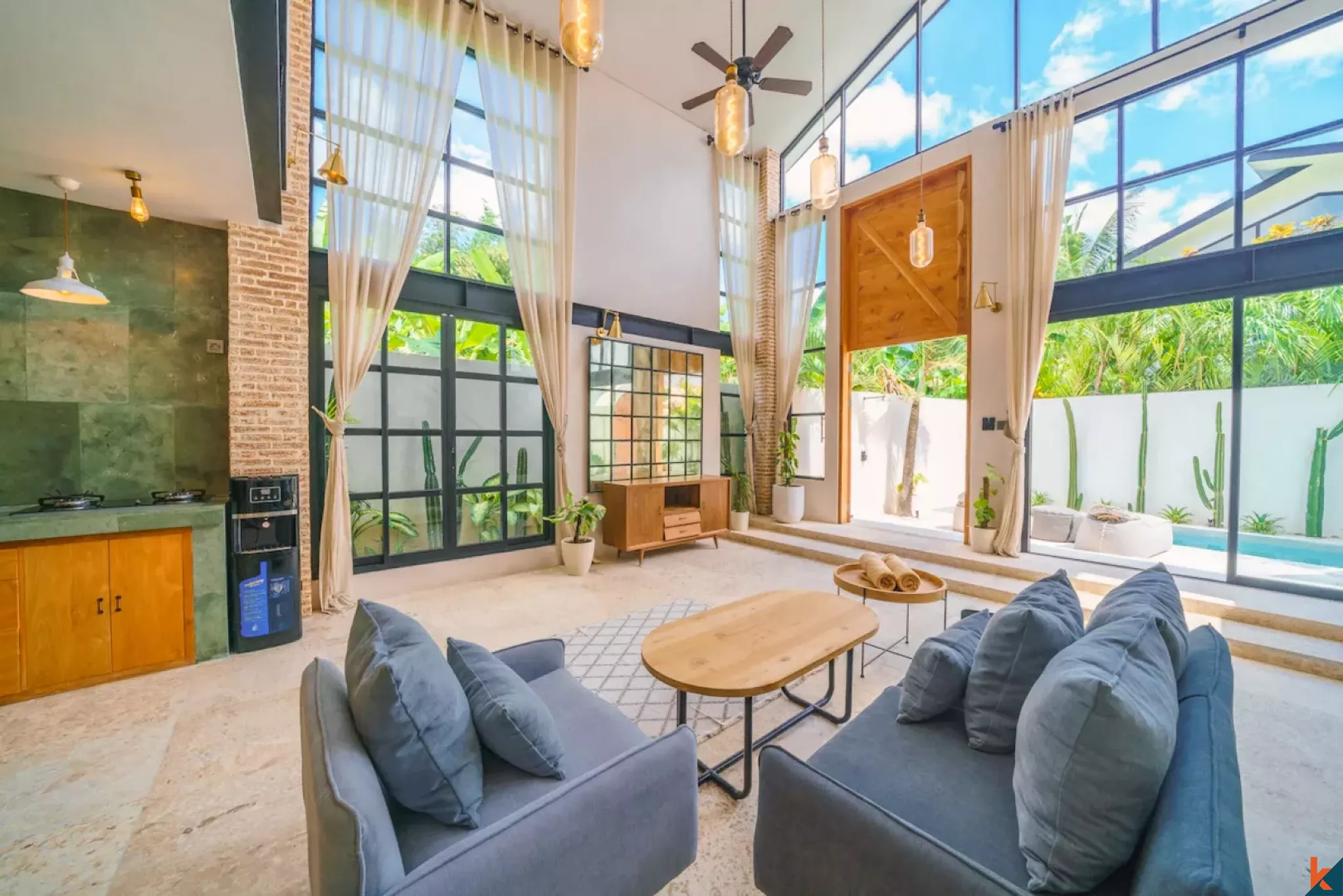 Superbe villa d'une chambre à coucher en location à Pererenan, quartier branché