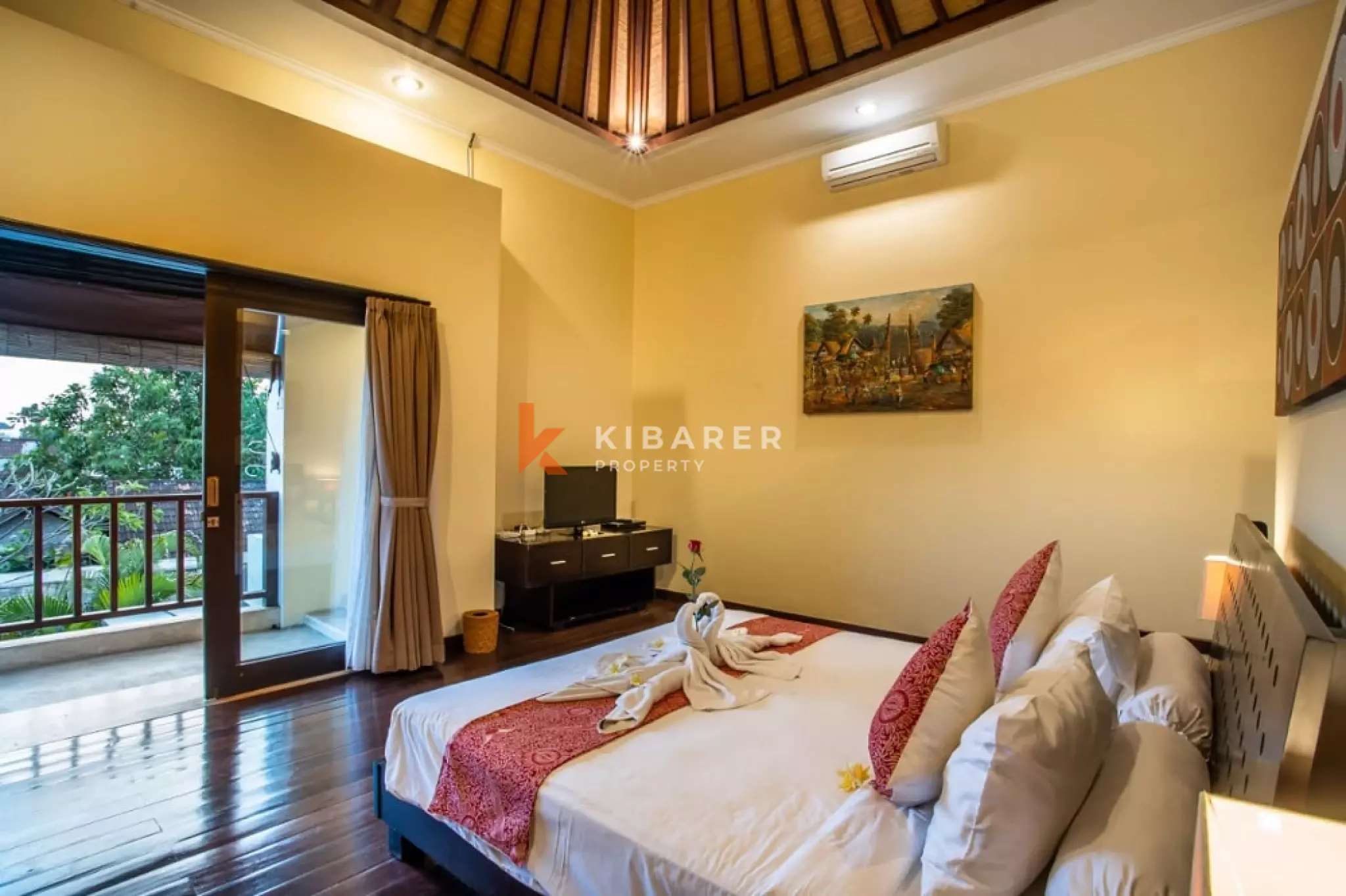 Villa intemporelle de deux chambres avec espace de vie ouvert à Seminyak