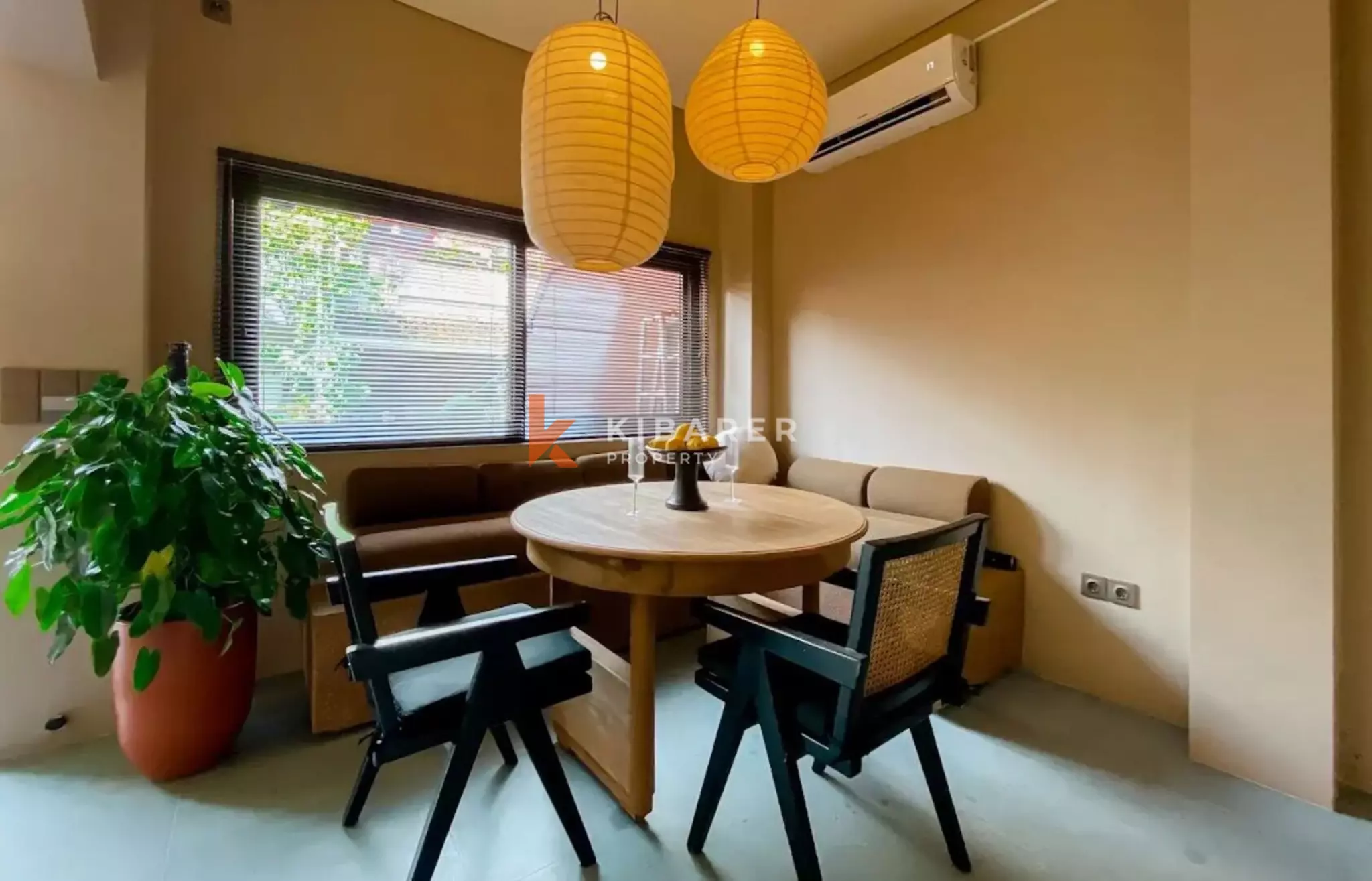 Luxueuse villa de trois chambres, joyau architectural inspiré du Wabi-Sabi, au cœur de Berawa