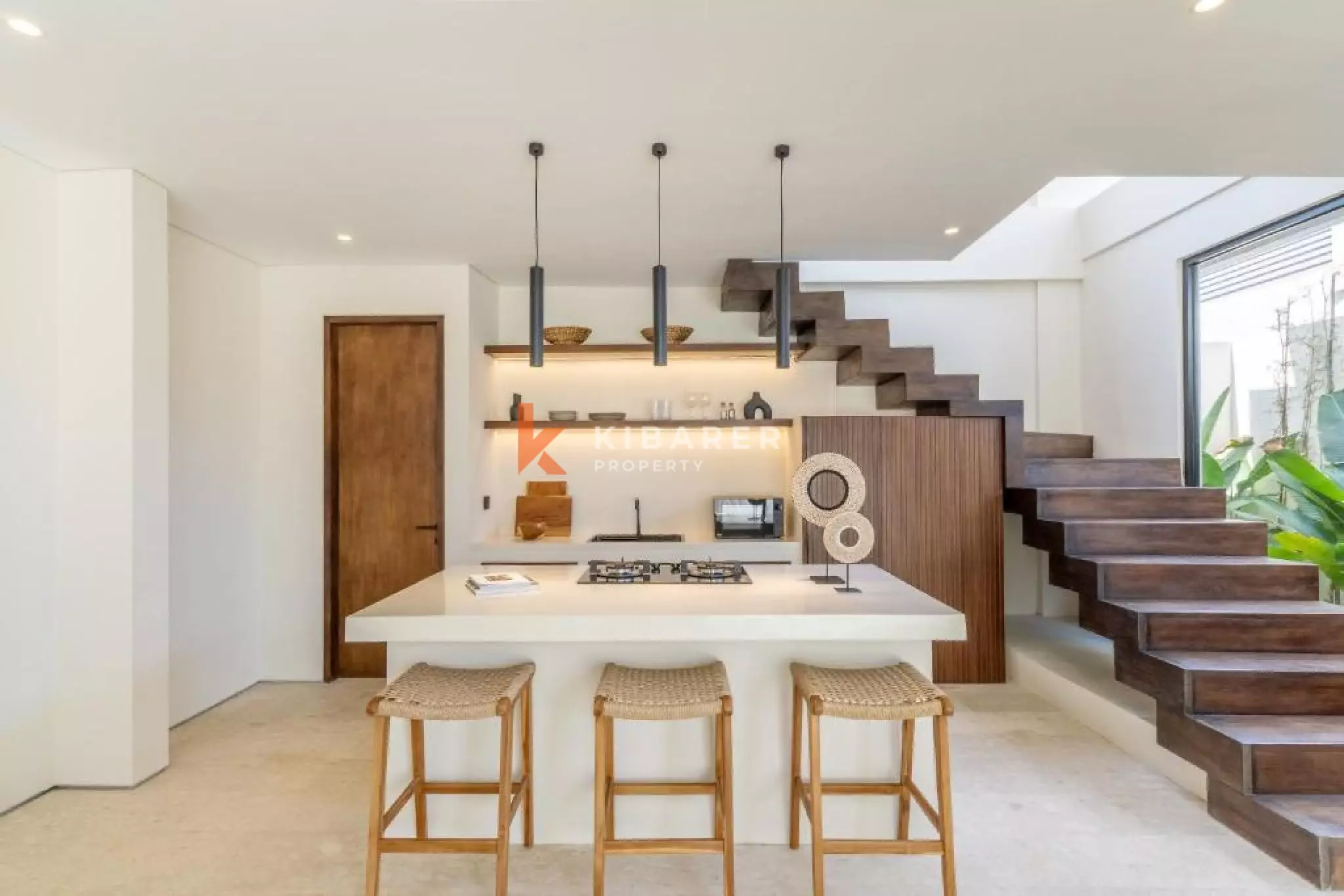 Modern Tropical One Bedroom Beach Villa in Bingin