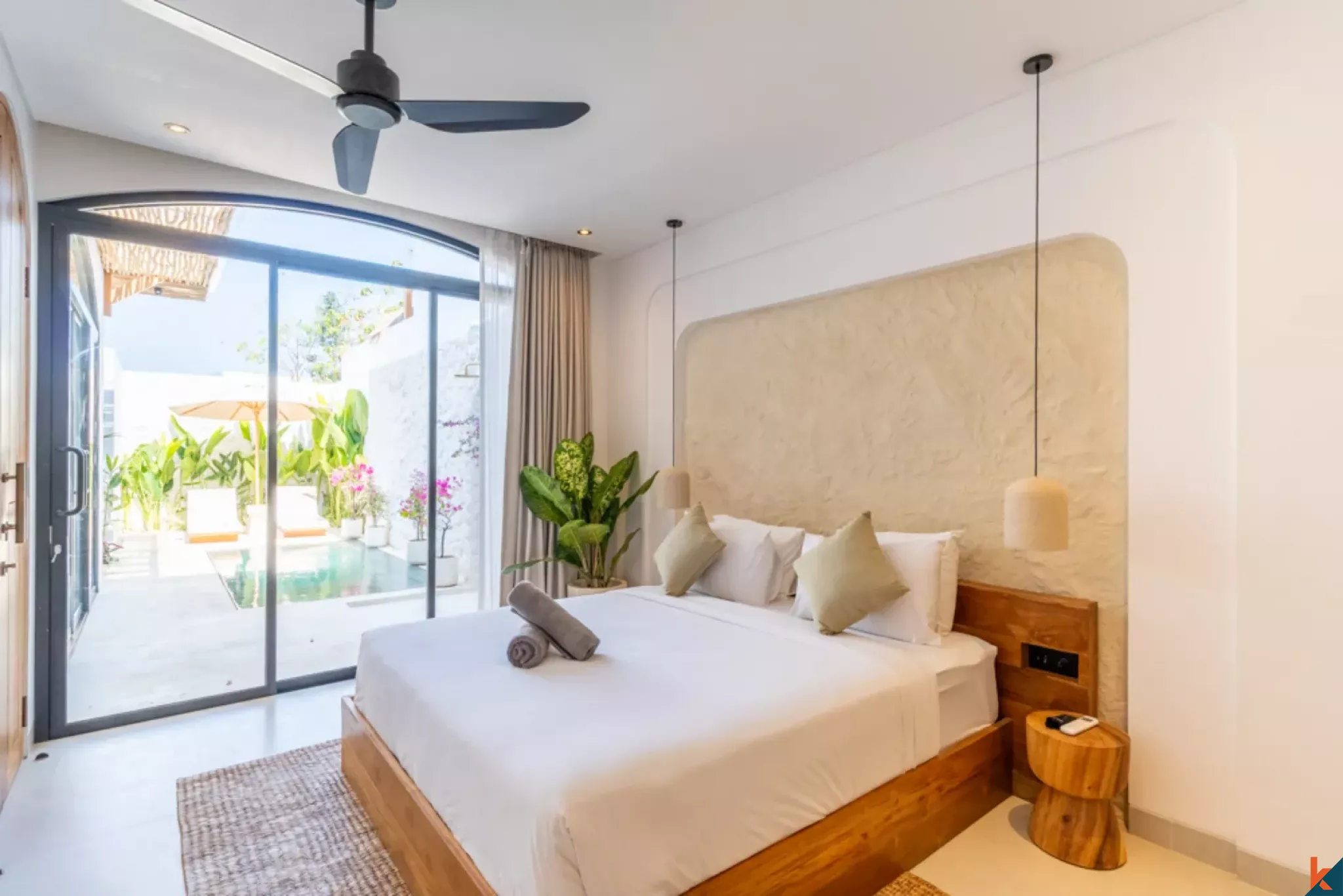 Properti satu kamar tidur bergaya modern untuk disewa di Bingin