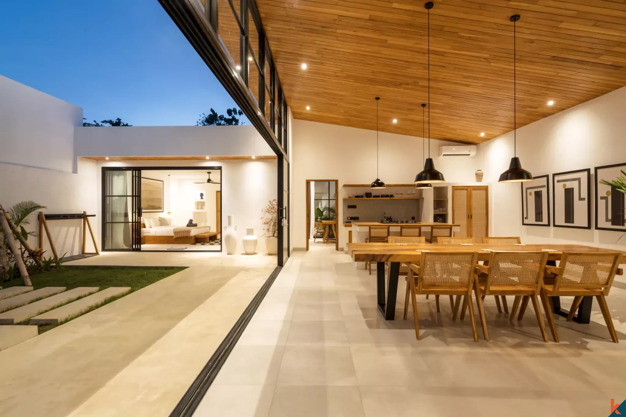 Luxurious three bedroom villa for lease in Bingin