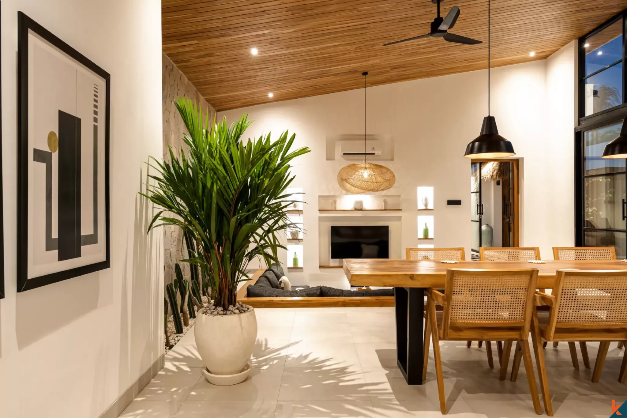 Luxurious three bedroom villa for lease in Bingin