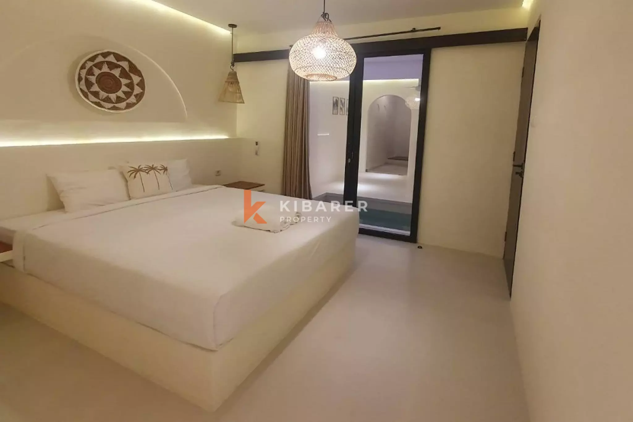 Tranquil Ricefield-View Two-Bedrooms Villa Near Sanur