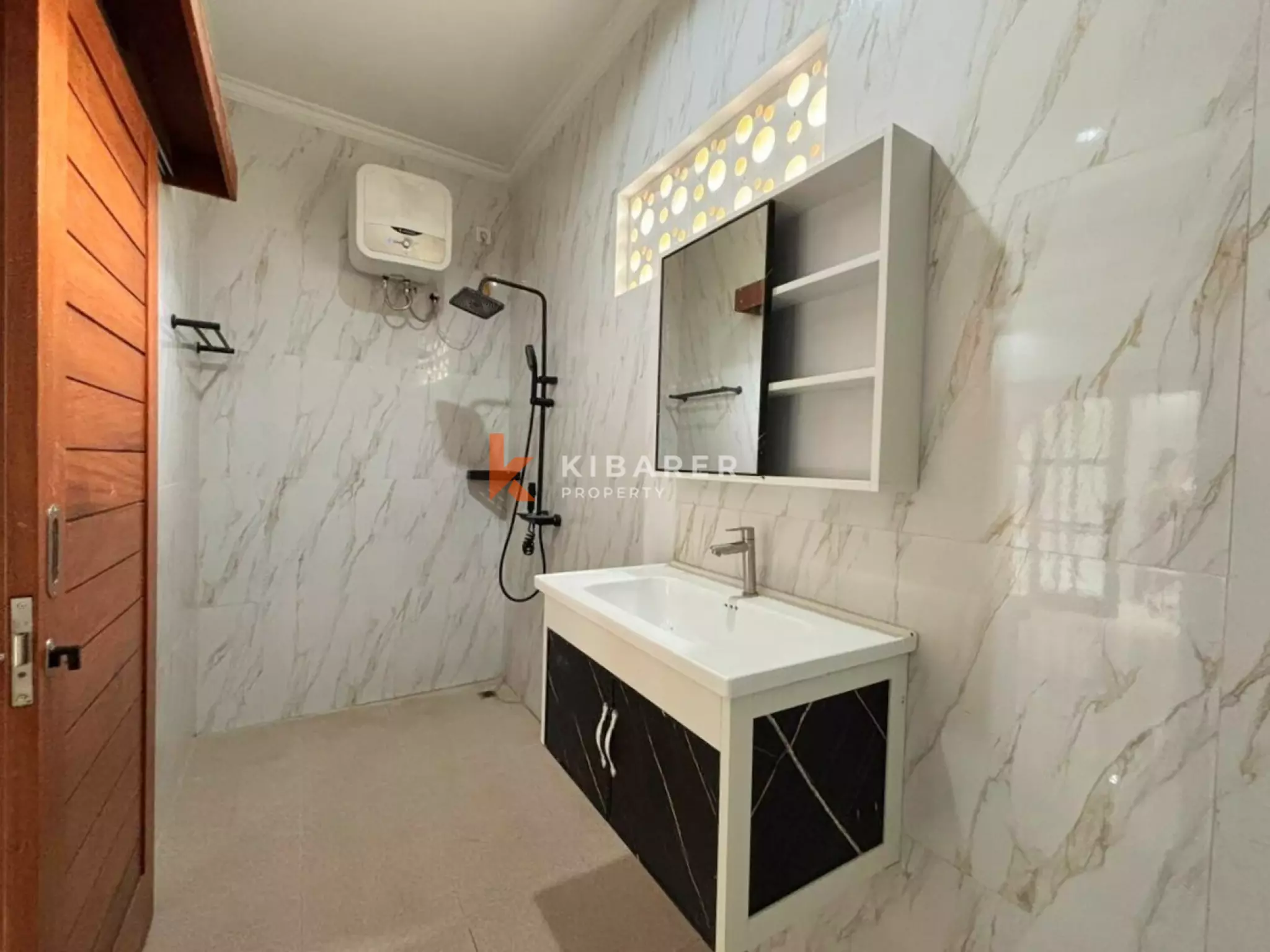 Villa Pribadi Satu Kamar Tidur Tersedia untuk Sewa Jangka Panjang di Tumbak Bayuh