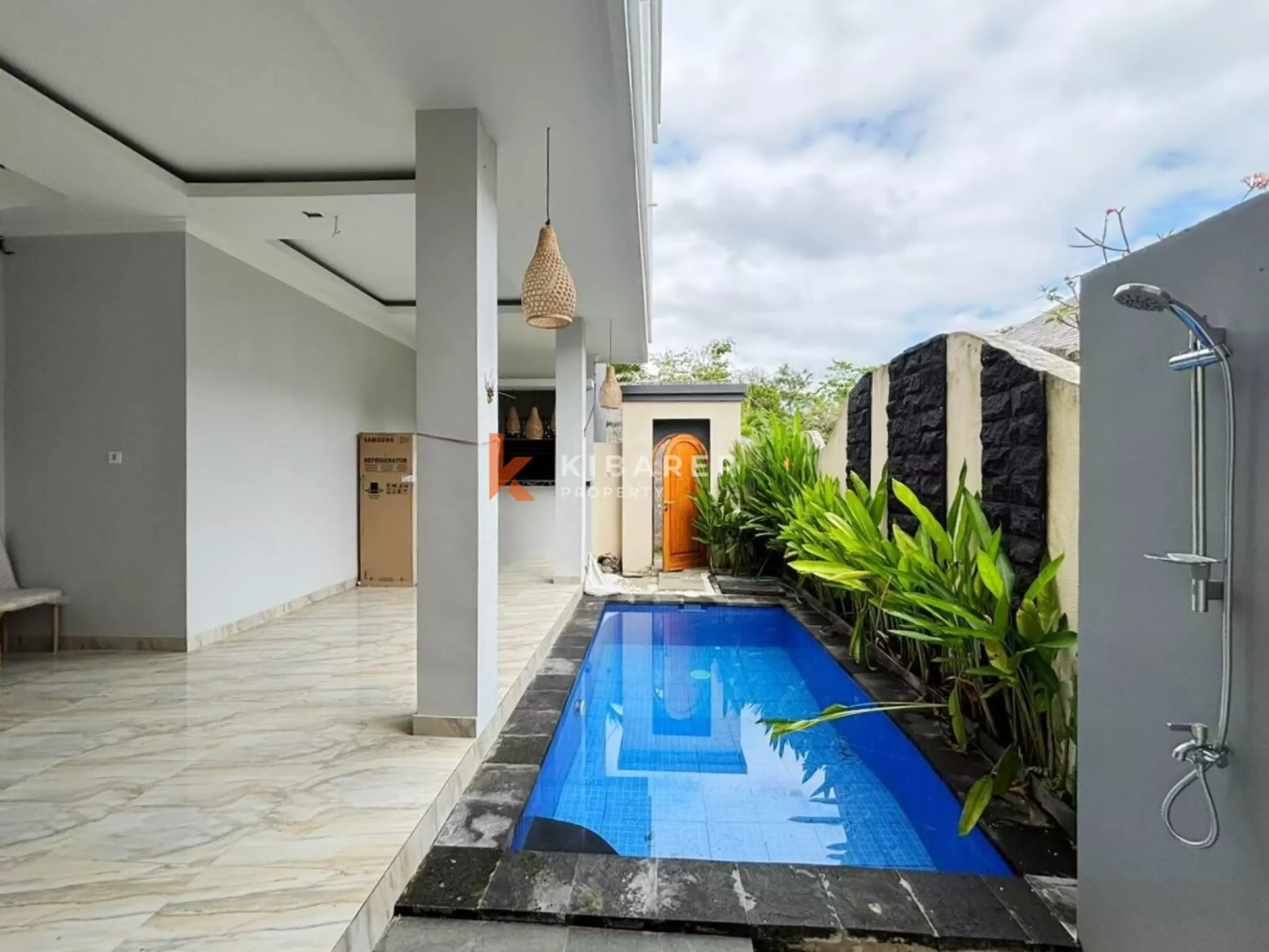 Villa Pribadi Satu Kamar Tidur Tersedia untuk Sewa Jangka Panjang di Tumbak Bayuh