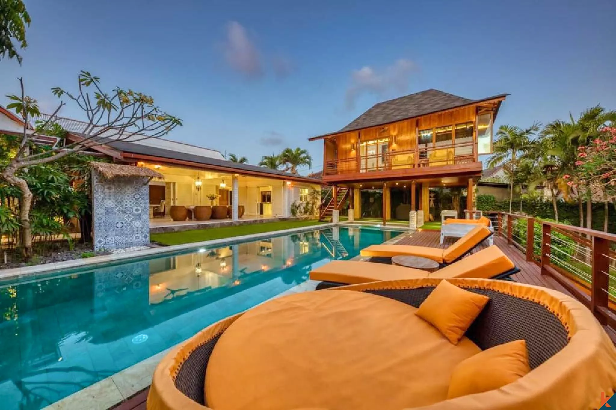 Six bedroom beautiful estate with long lease in Padonan