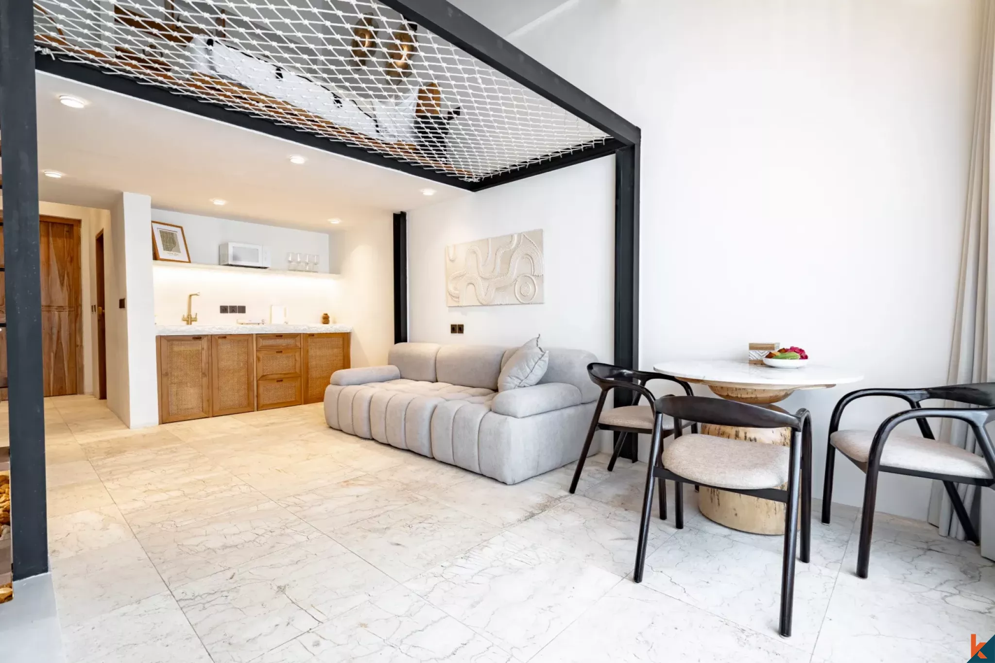 Apartemen Suite yang Menakjubkan untuk Disewa Dekat Pantai di Lokasi Strategis Sanur