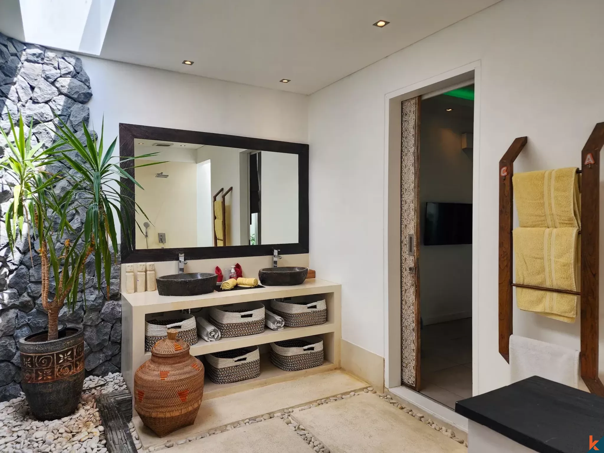 Amazing Four Bedroom Leasehold Property with Good ROI Near Berawa Beach