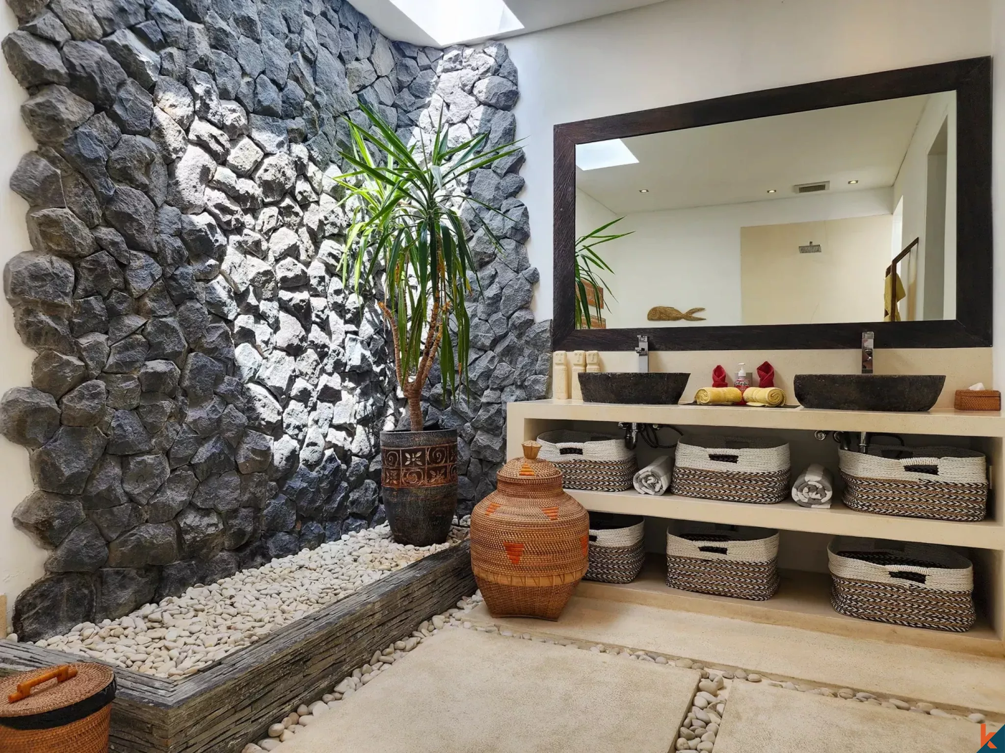 Amazing Four Bedroom Leasehold Property with Good ROI Near Berawa Beach