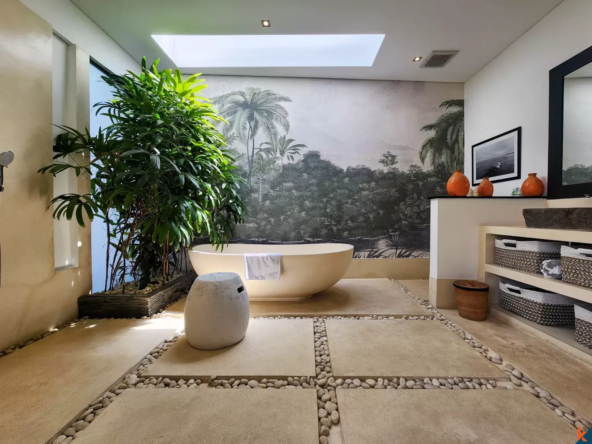 Amazing Four Bedroom Leasehold Property with Good ROI Near Berawa Beach