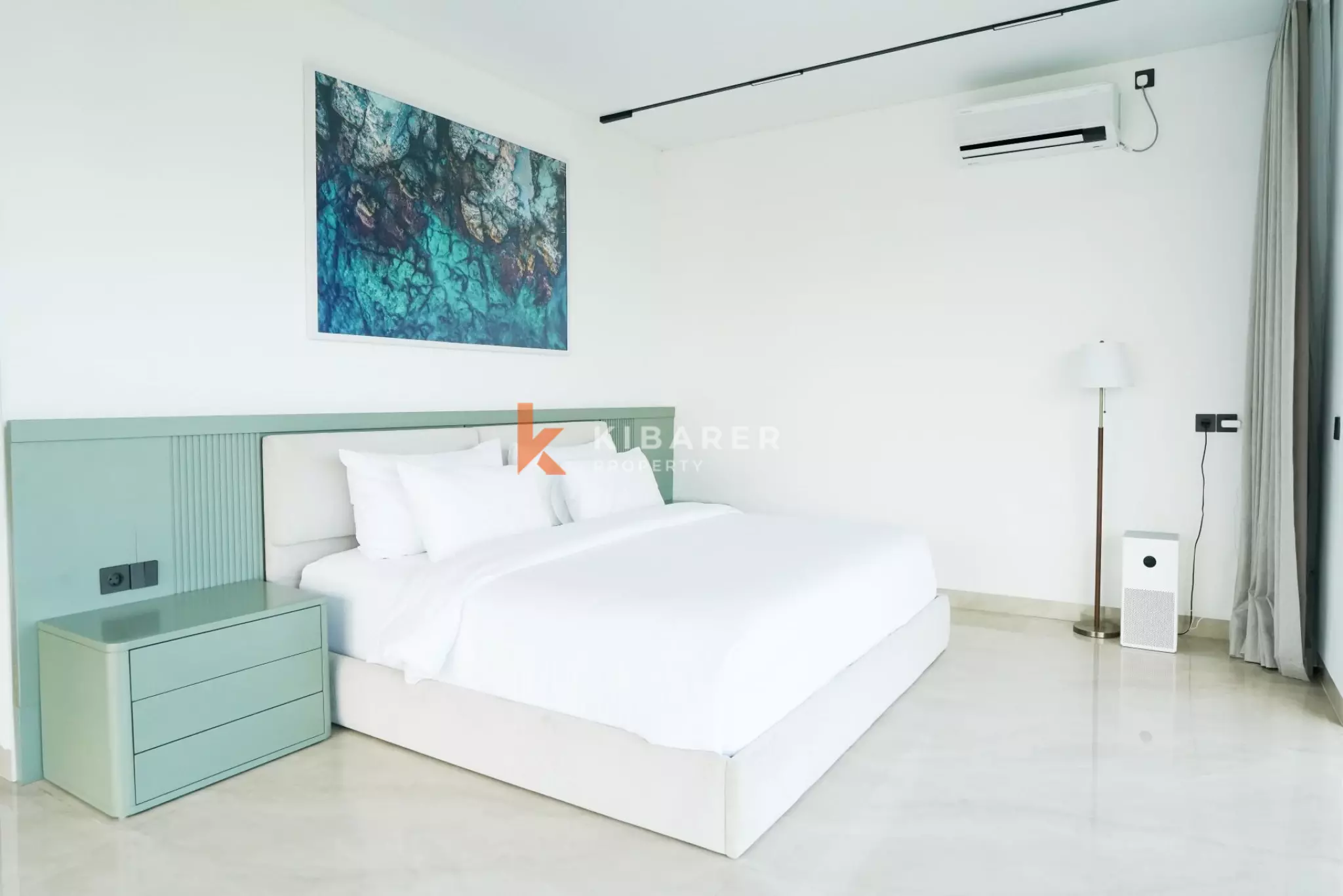 Villa Mewah Empat Kamar Tidur di Atap Gedung di Lokasi Utama Canggu