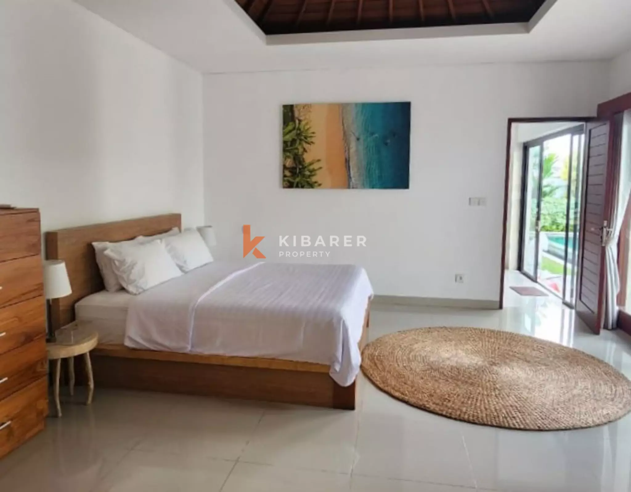 Vila Tertutup Tiga Kamar Tidur Nyaman Dekat Pantai Berawa