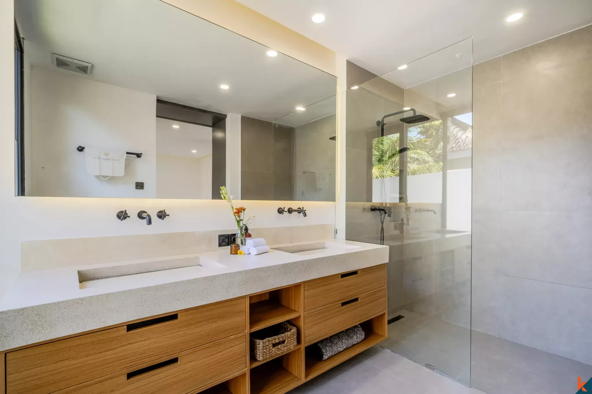 Elegant three bedroom modern balinese villa for lease in Ubud