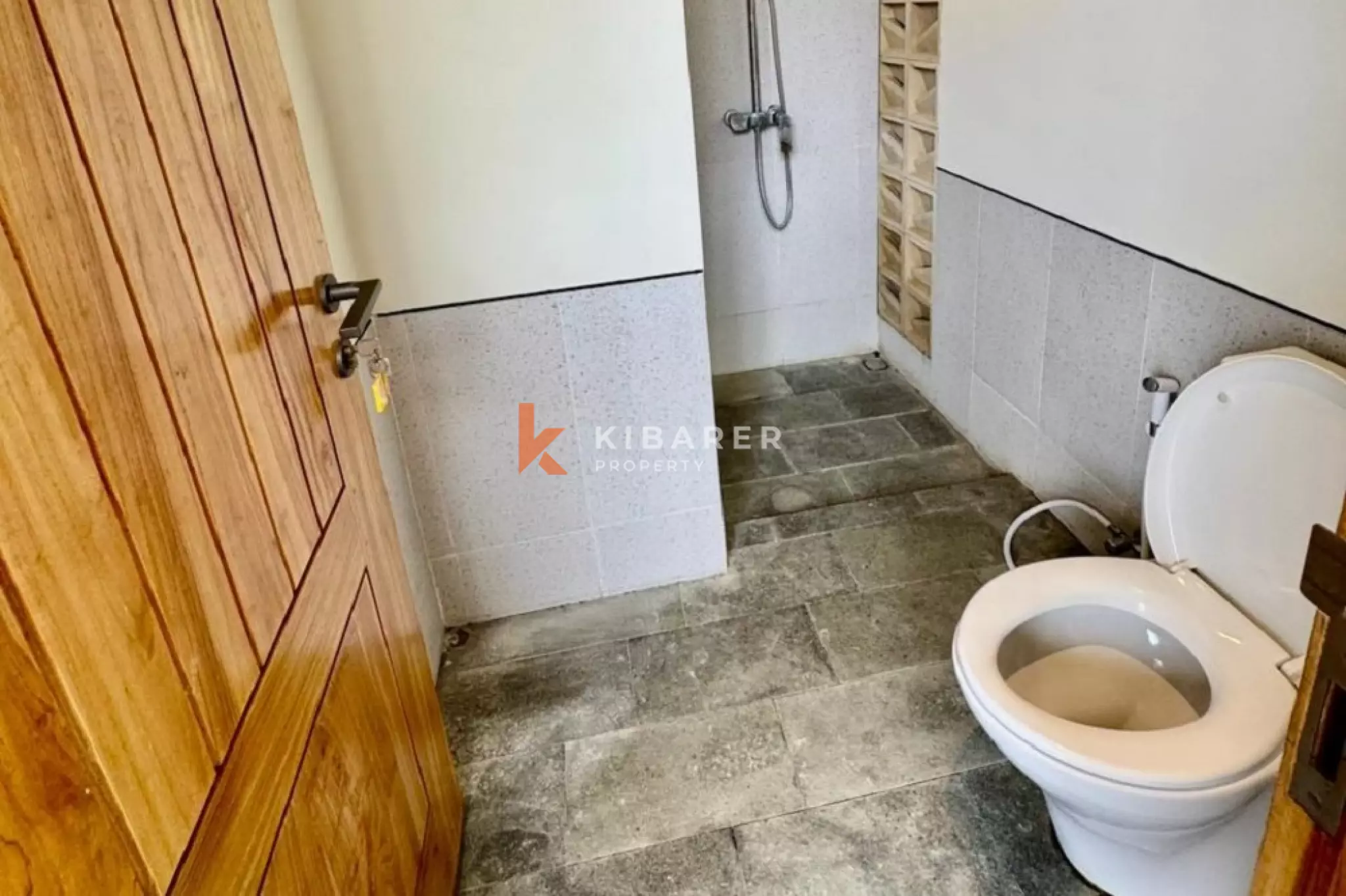 White Stone Three-Bedrooms Open Villa in Nusa Dua