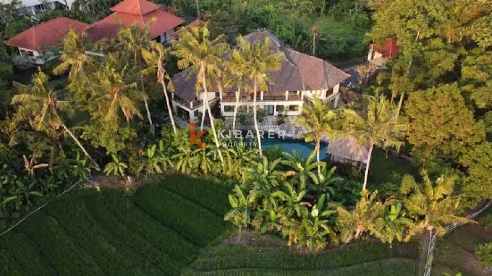 AMAZING FIVE BEDROOM VILLA WITH GREAT VIEW IN PERERENAN (available on March 1st 2026)