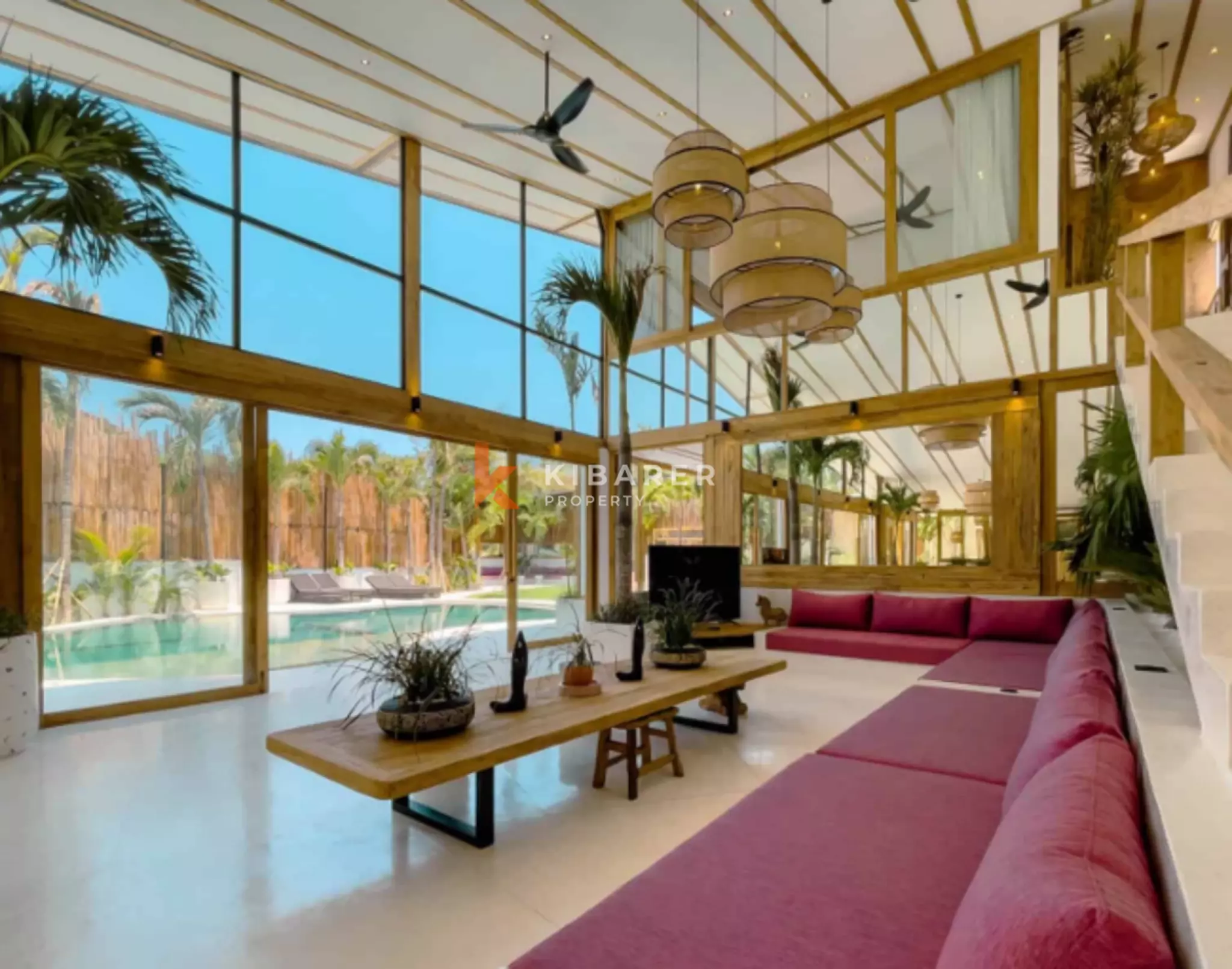 Vila Mewah Lima Kamar Tidur yang Luar Biasa di Jantung Bumbak - Umalas