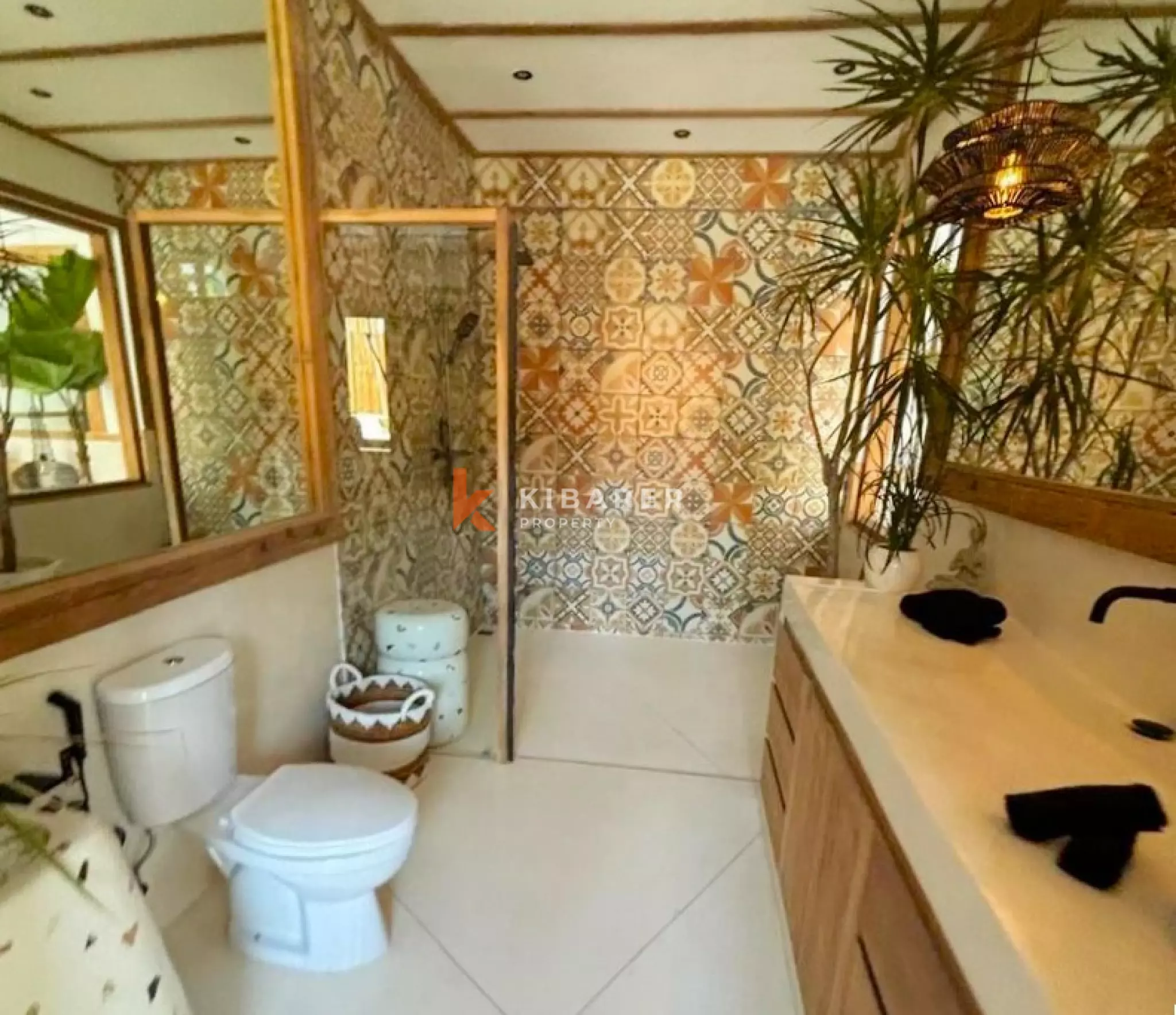 Vila Mewah Lima Kamar Tidur yang Luar Biasa di Jantung Bumbak - Umalas