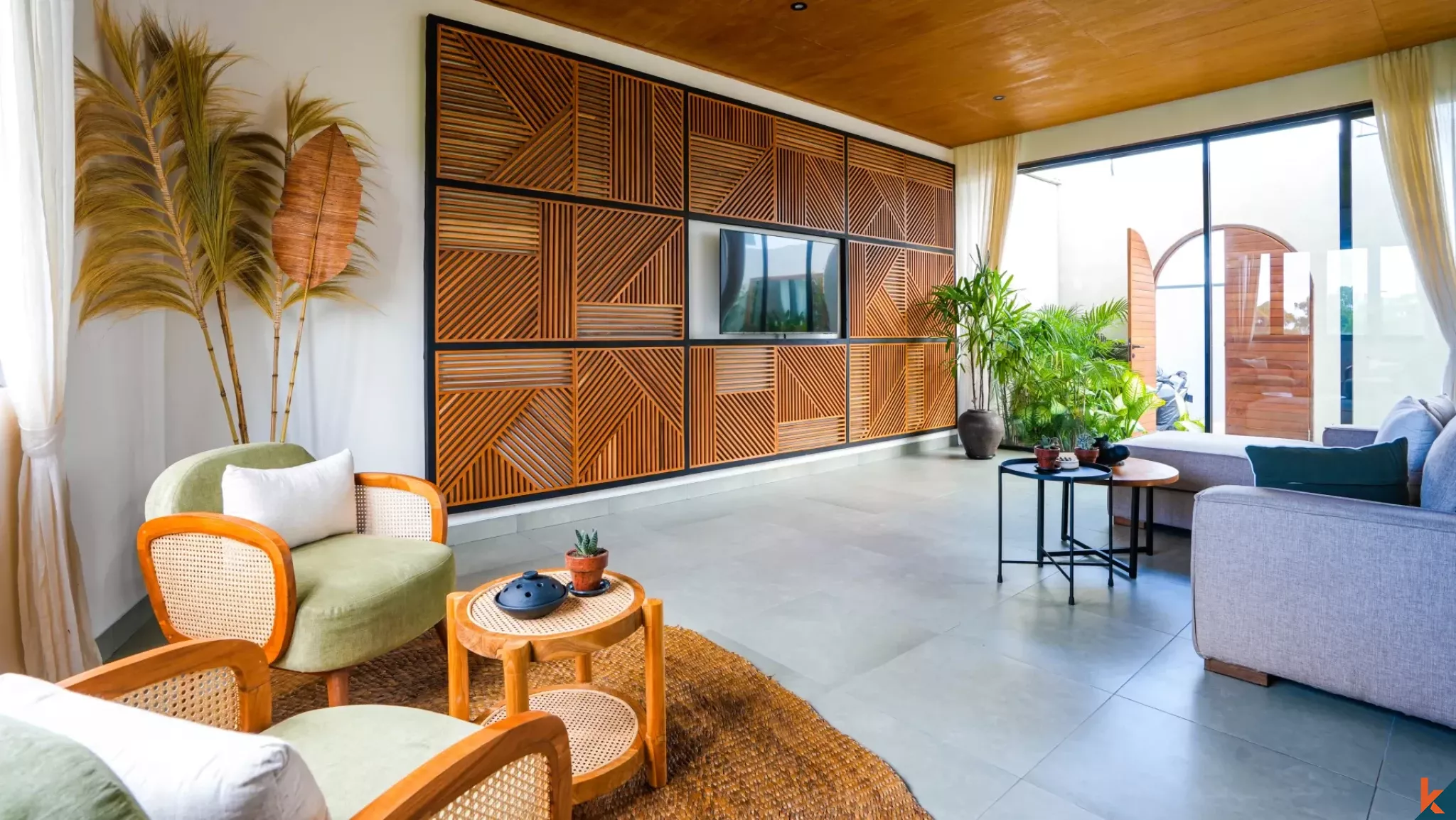 Amazing Three Bedroom villa with Long Lease in Cemagi