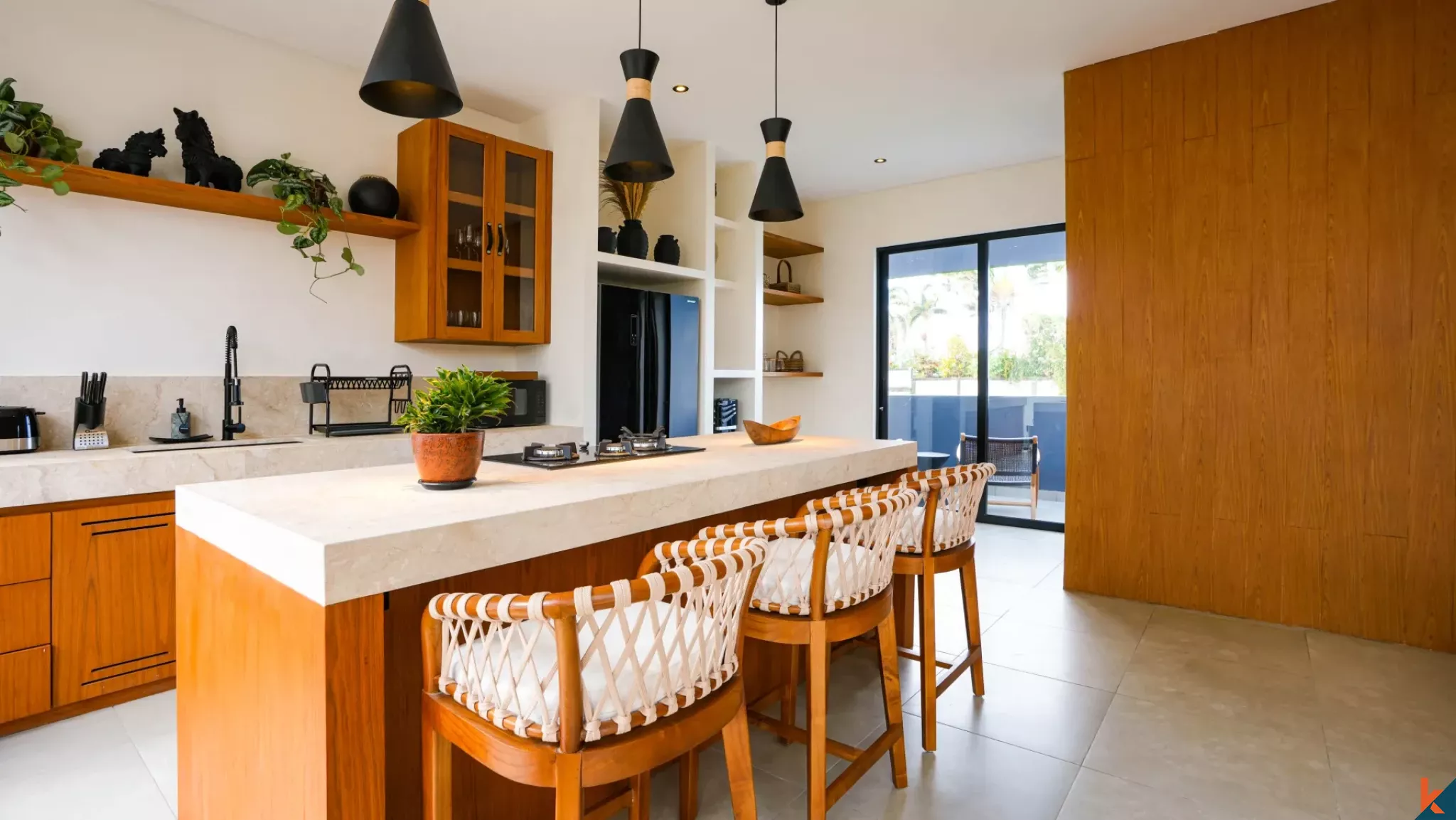 Amazing Three Bedroom villa with Long Lease in Cemagi