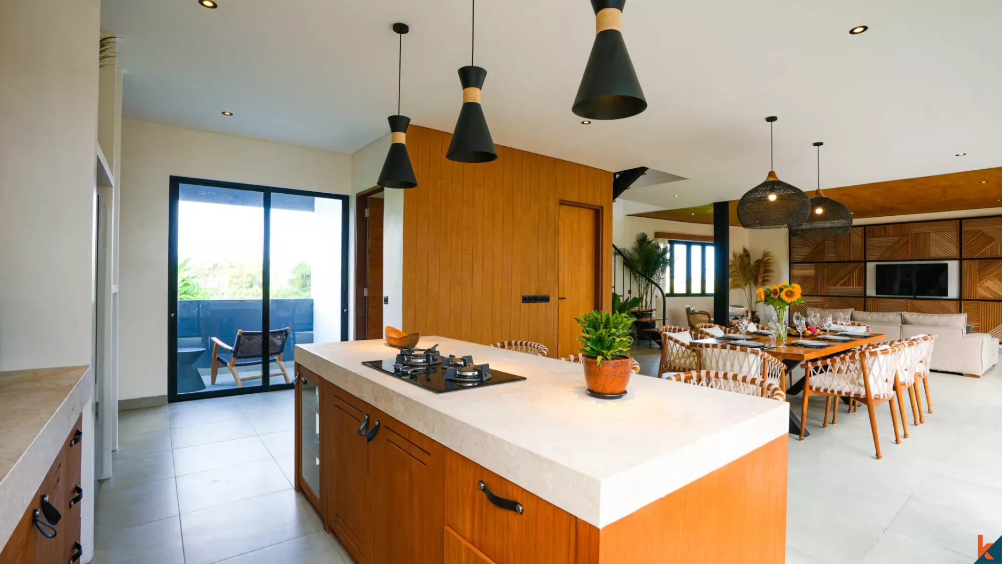 Amazing Three Bedroom villa with Long Lease in Cemagi