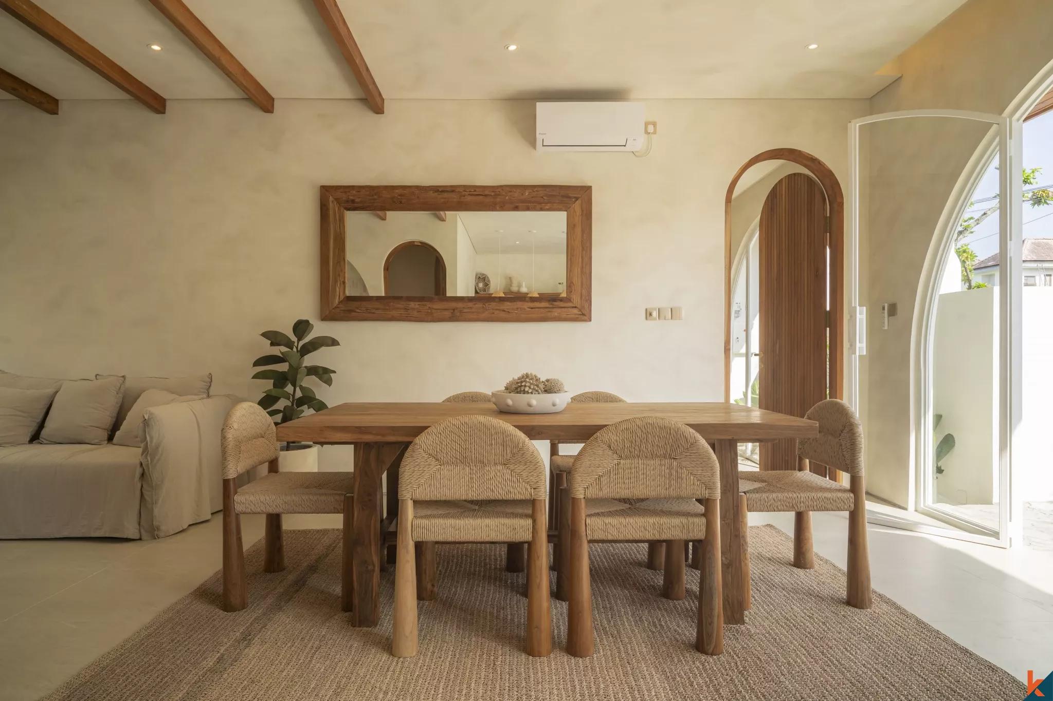 Vila Mediterania 2 Kamar Tidur yang Tenang di Tibubeneng