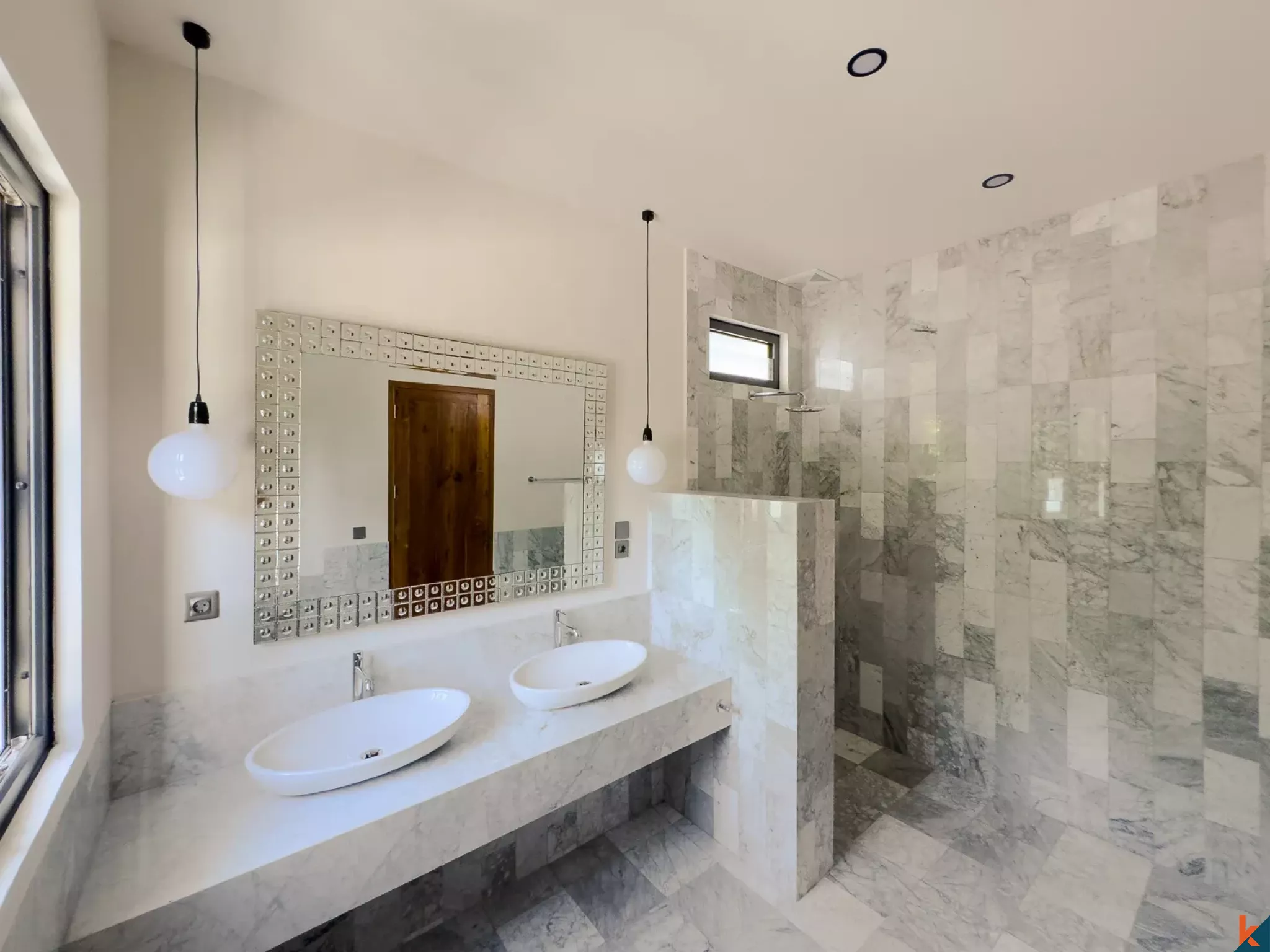 Brand New Freehold Three Bedroom Stylish Property in Ungasan