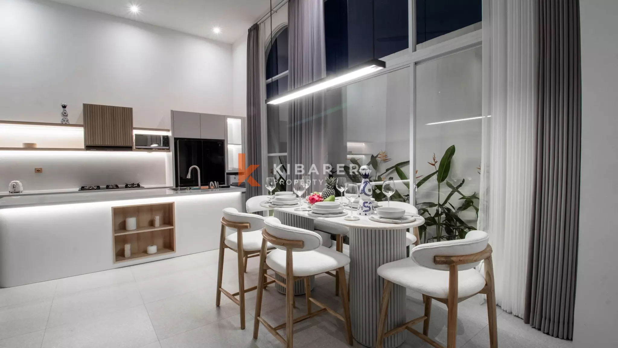 Modern Three-Bedroom Villa with Private Gym and Poolside Cinema in Ungasan