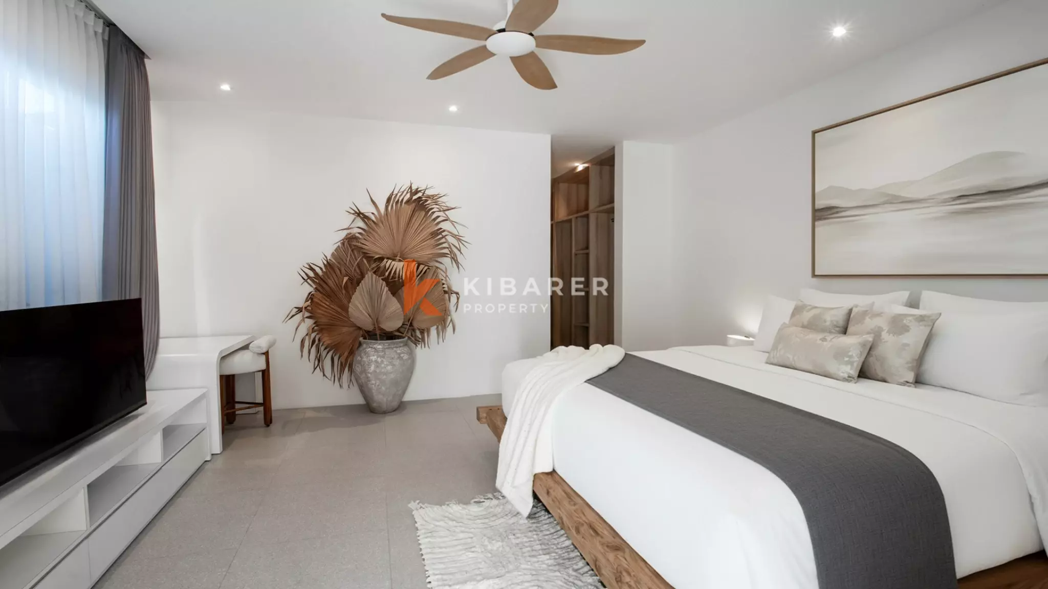 Modern Three-Bedroom Villa with Private Gym and Poolside Cinema in Ungasan