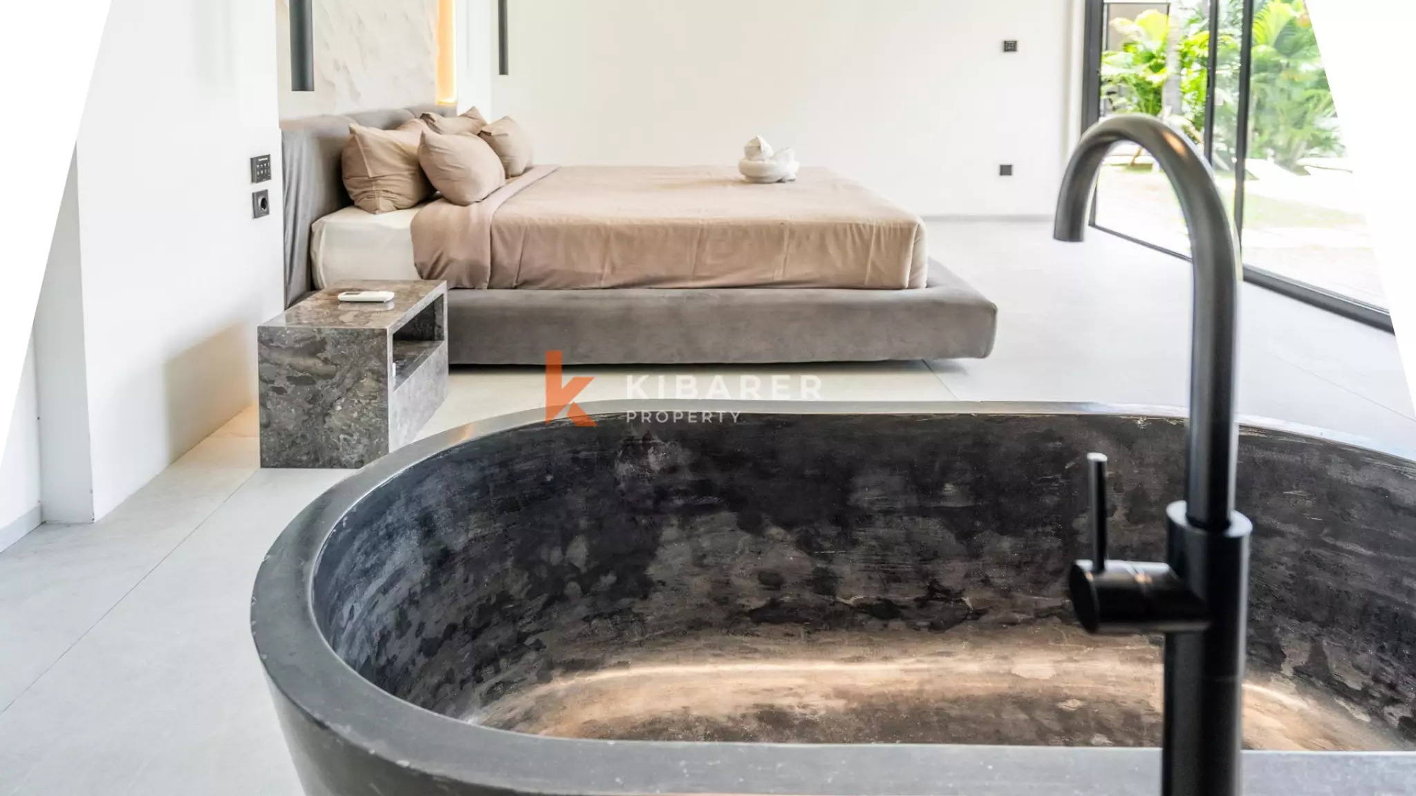 Where Design Meets Nature – Five-Bedroom Luxury Villa in Pererenan