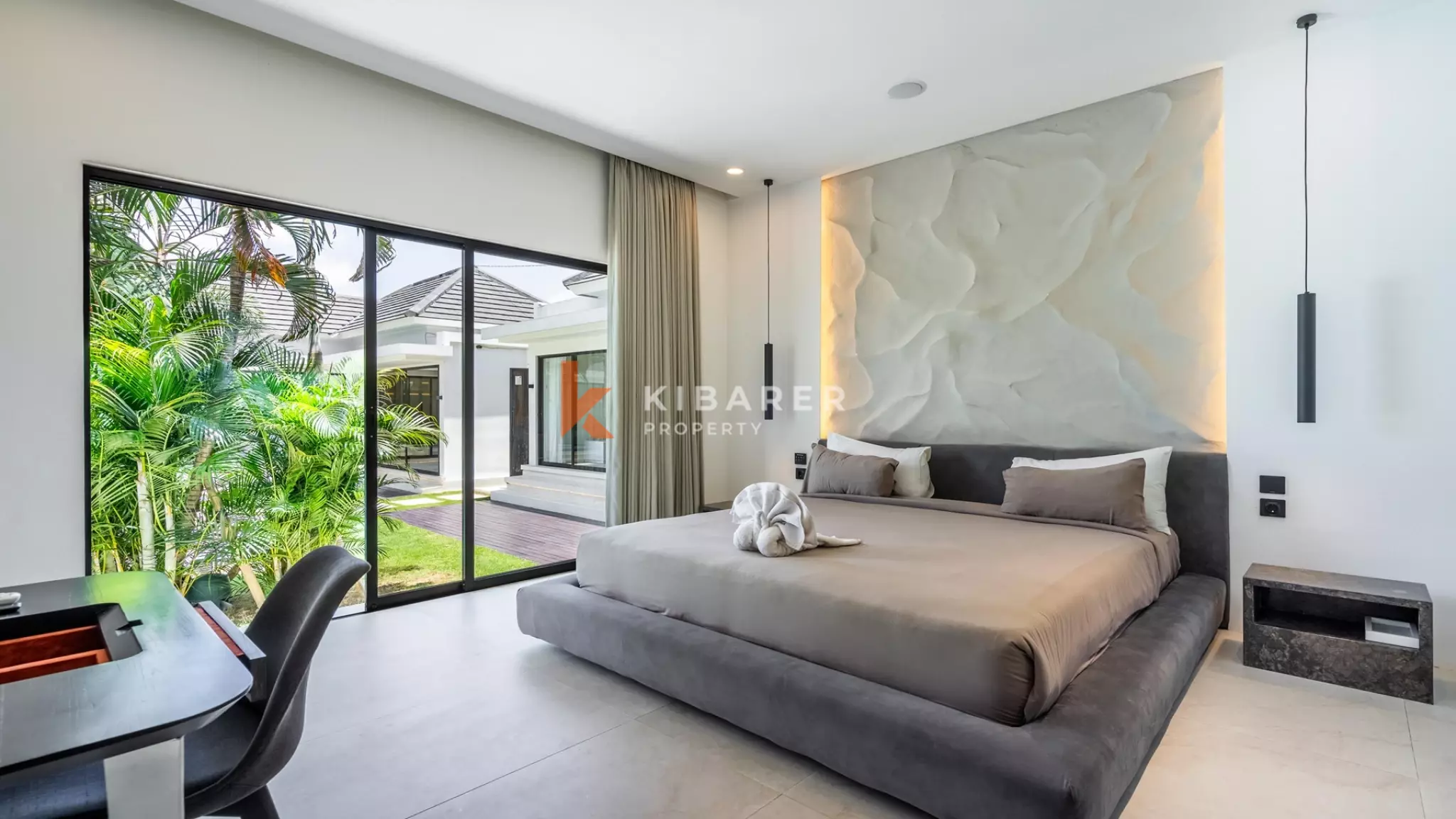 Where Design Meets Nature – Five-Bedroom Luxury Villa in Pererenan