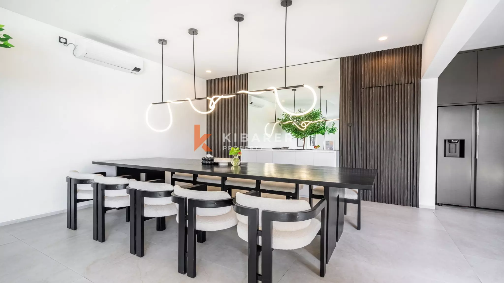 Where Design Meets Nature – Five-Bedroom Luxury Villa in Pererenan