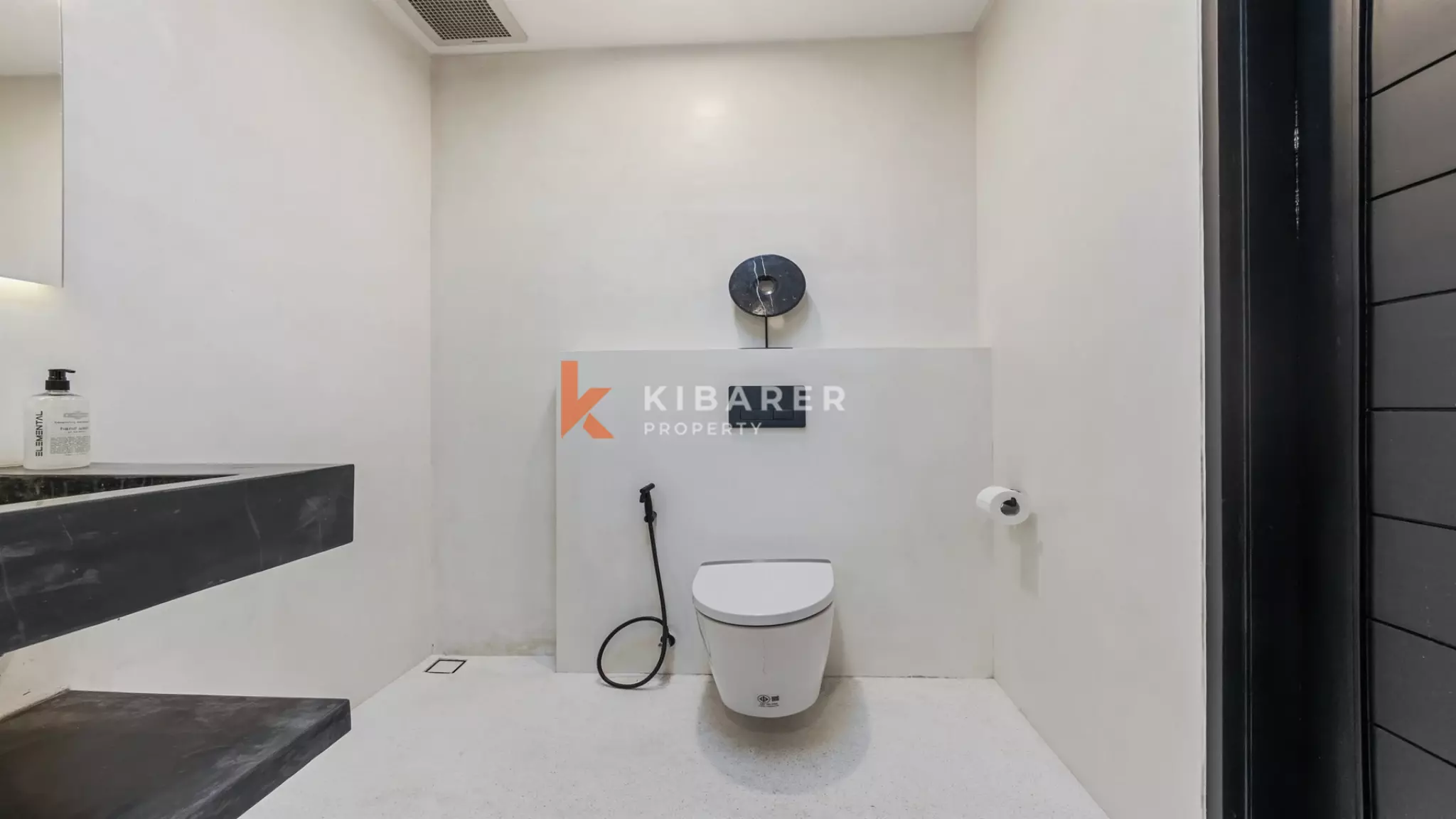 Where Design Meets Nature – Five-Bedroom Luxury Villa in Pererenan