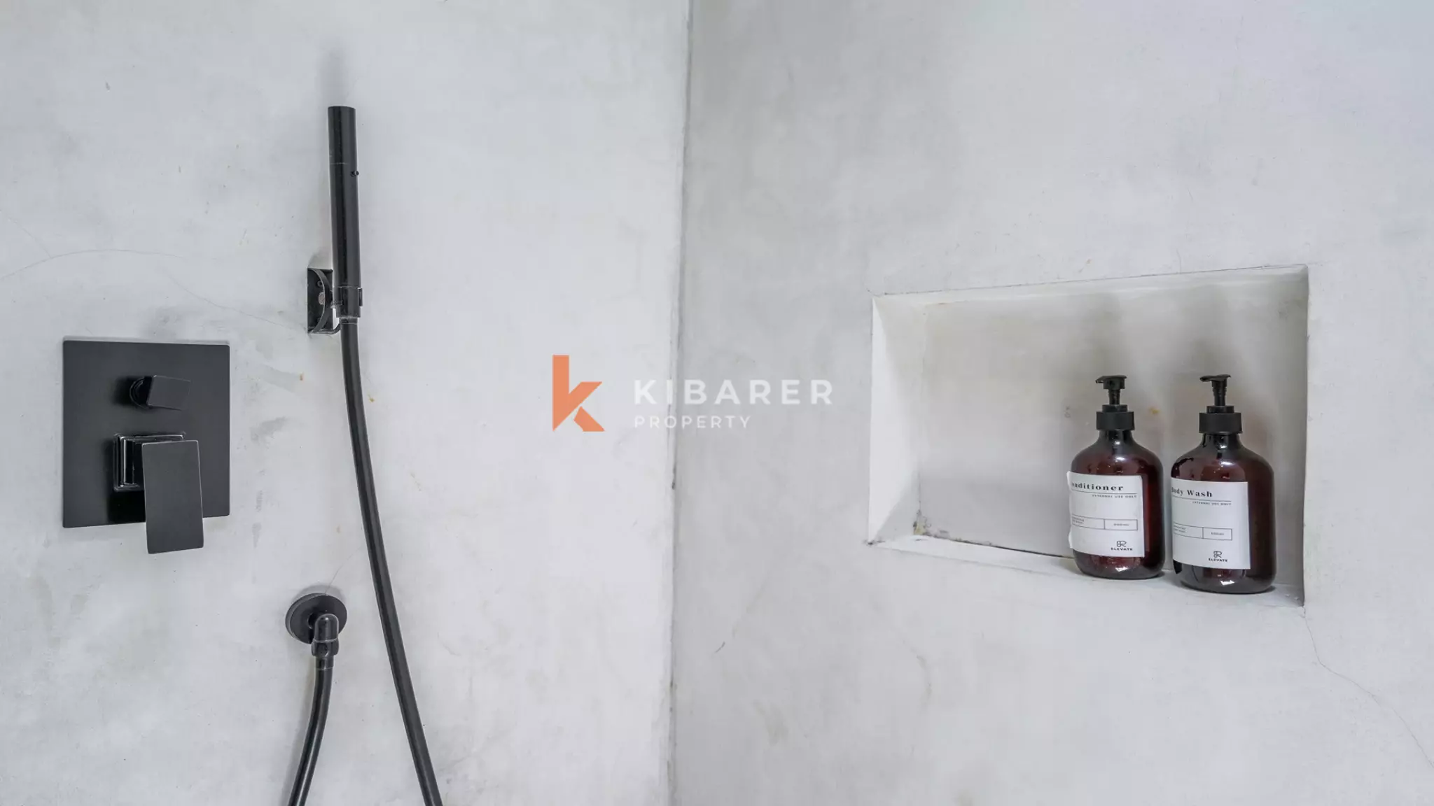 Where Design Meets Nature – Five-Bedroom Luxury Villa in Pererenan