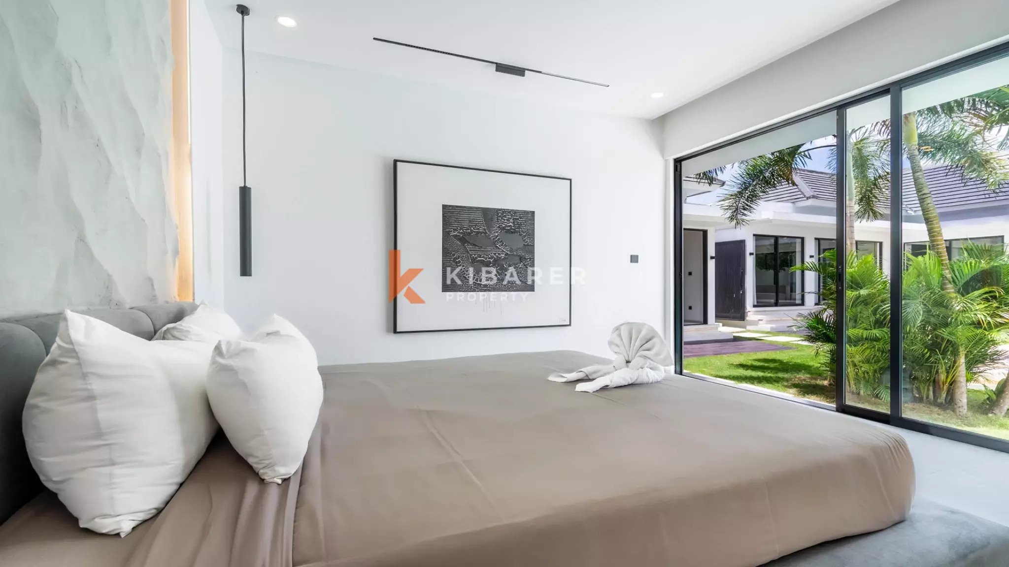 Where Design Meets Nature – Five-Bedroom Luxury Villa in Pererenan