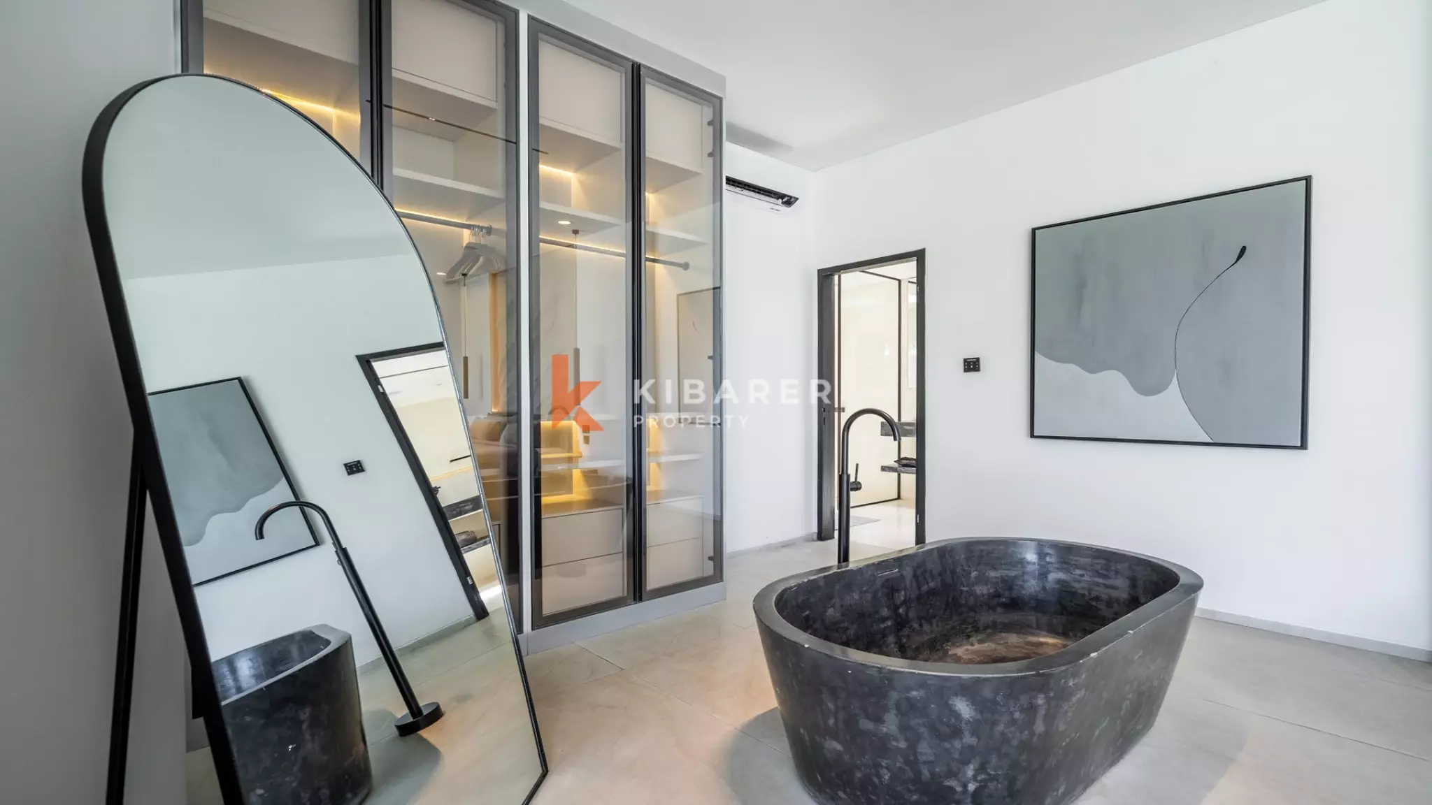 Where Design Meets Nature – Five-Bedroom Luxury Villa in Pererenan