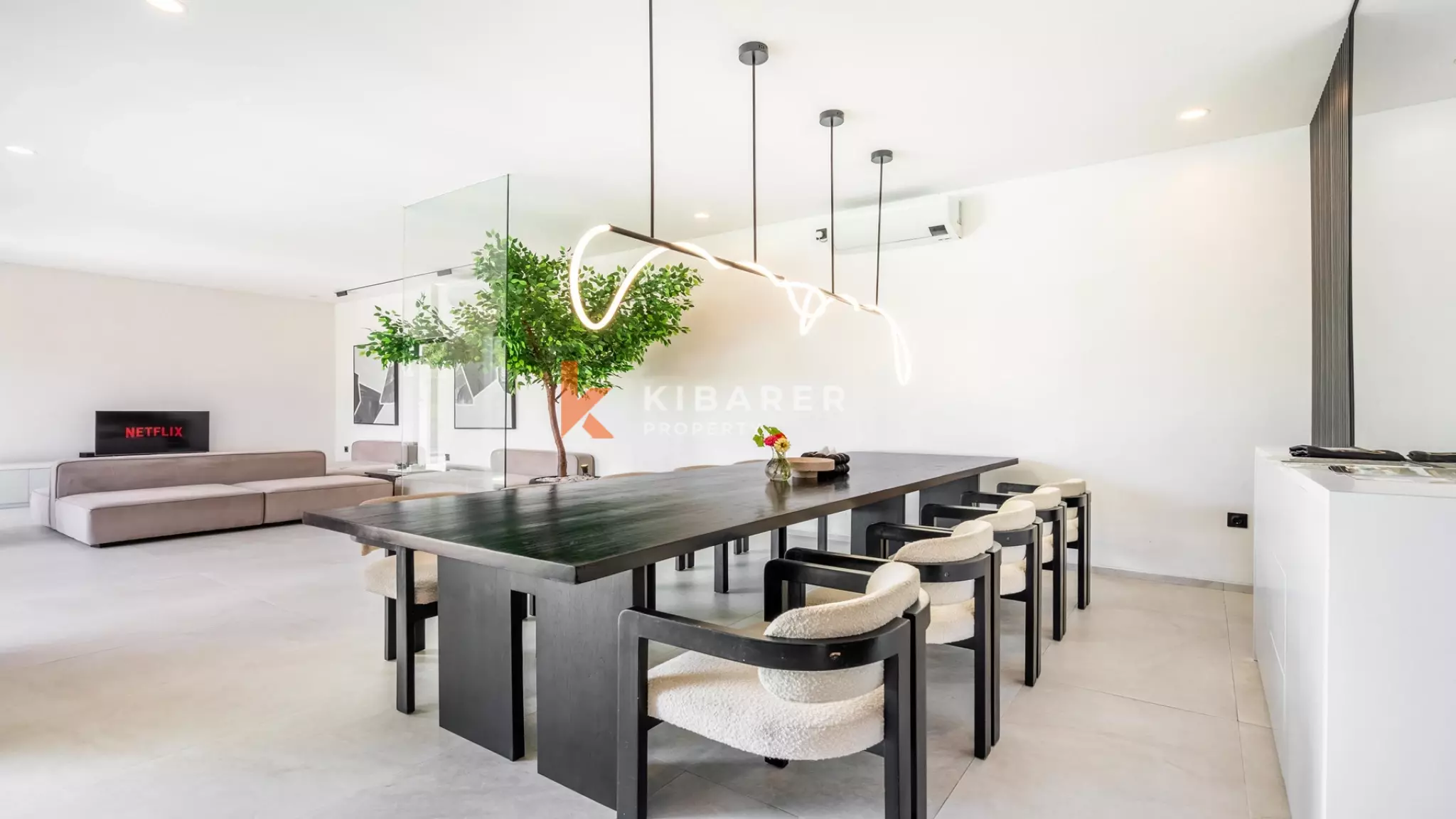 Where Design Meets Nature – Five-Bedroom Luxury Villa in Pererenan