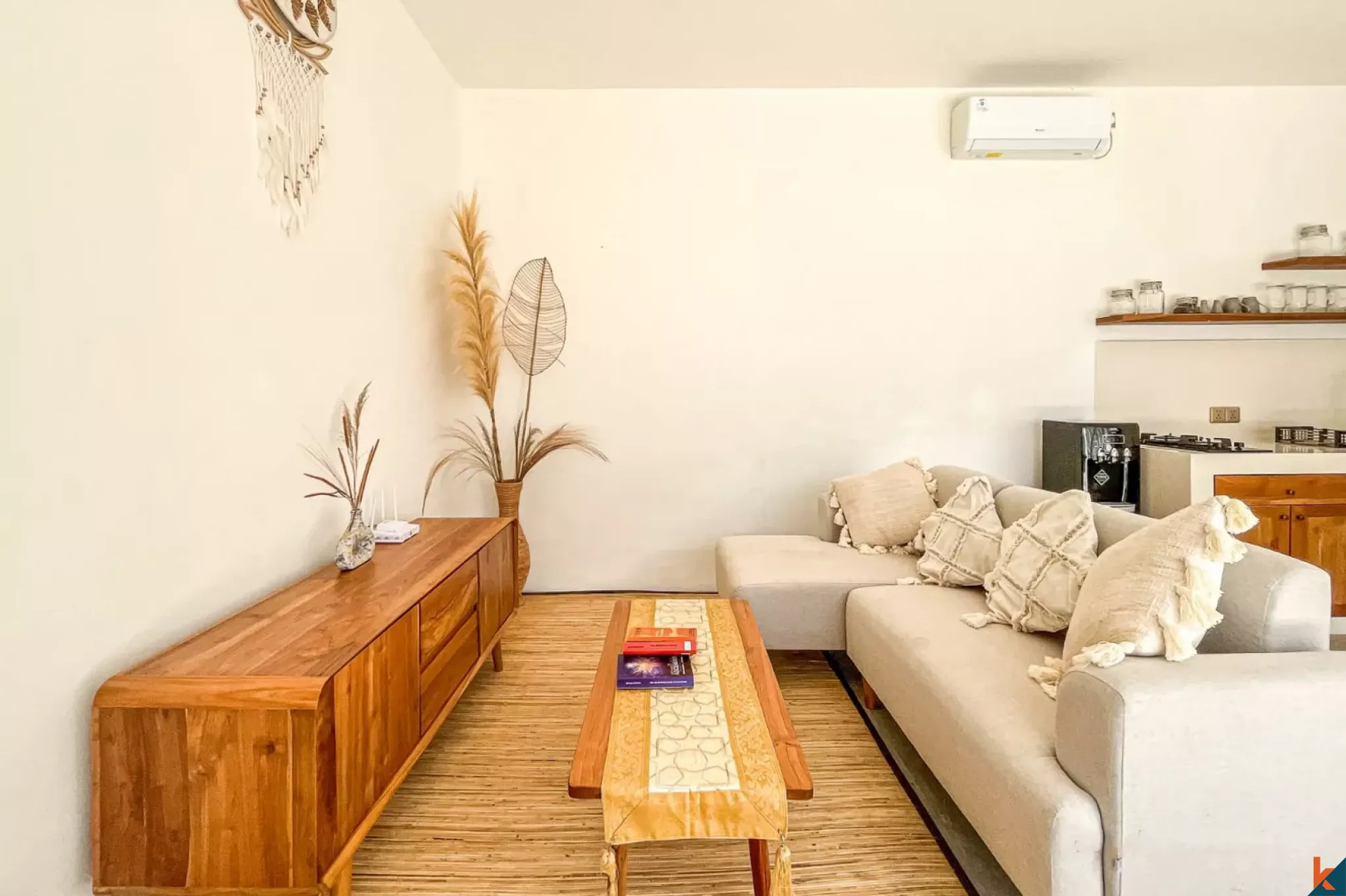 Elegant two bedroom villa for lease in Nyang Nyang