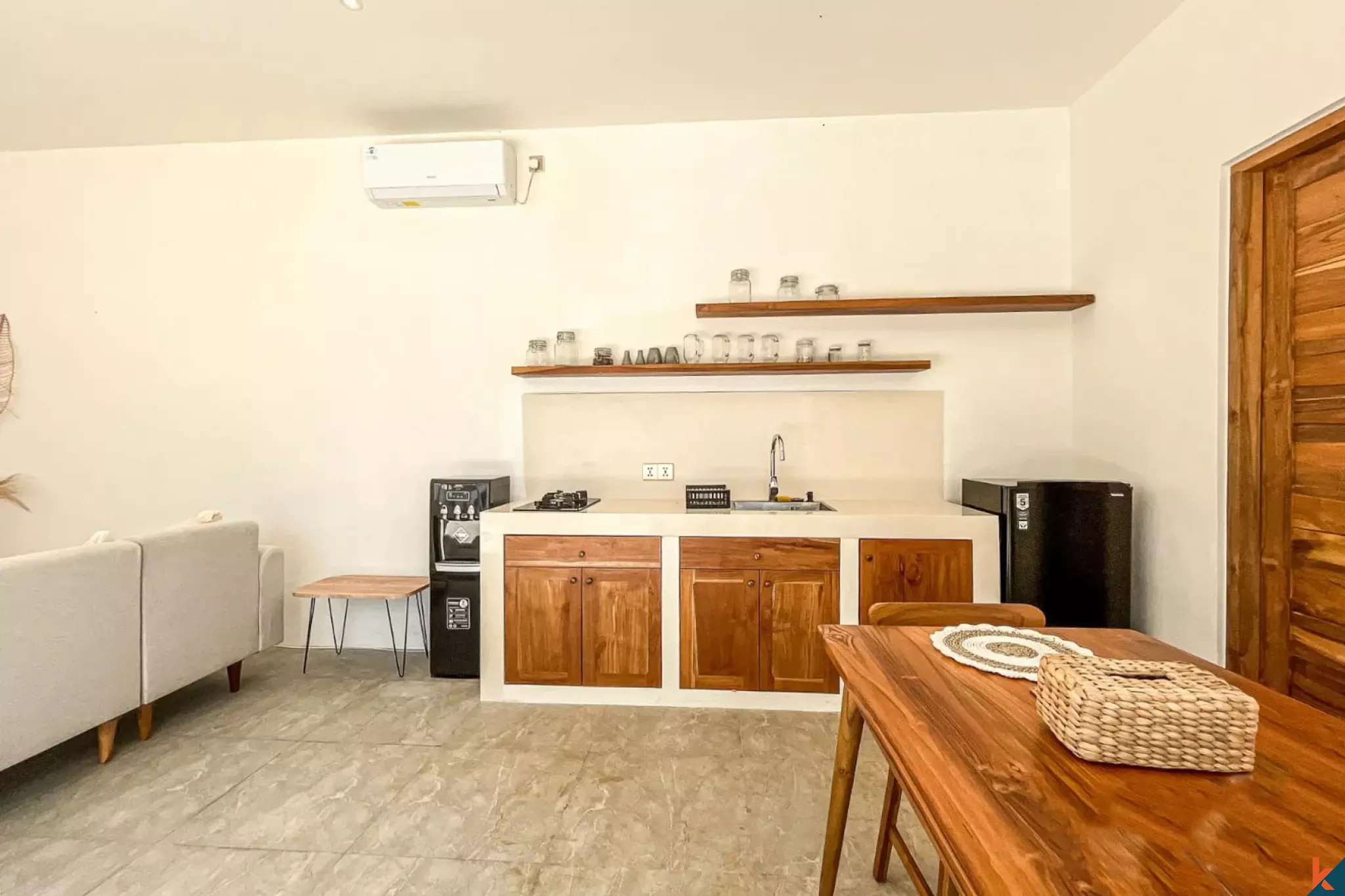 Elegant two bedroom villa for lease in Nyang Nyang