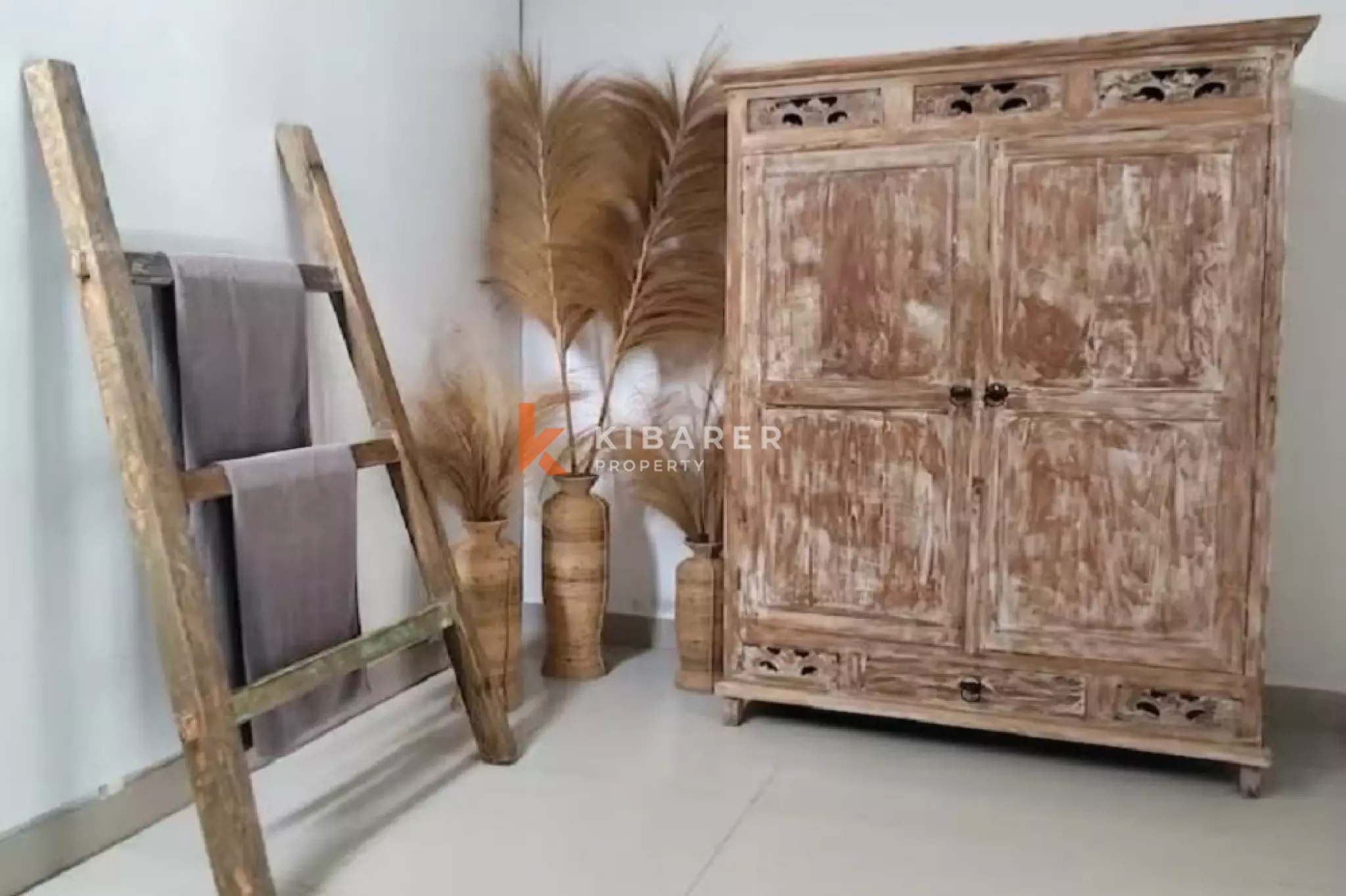 Villa de deux chambres ouverte dans un emplacement stratégique à Seminyak